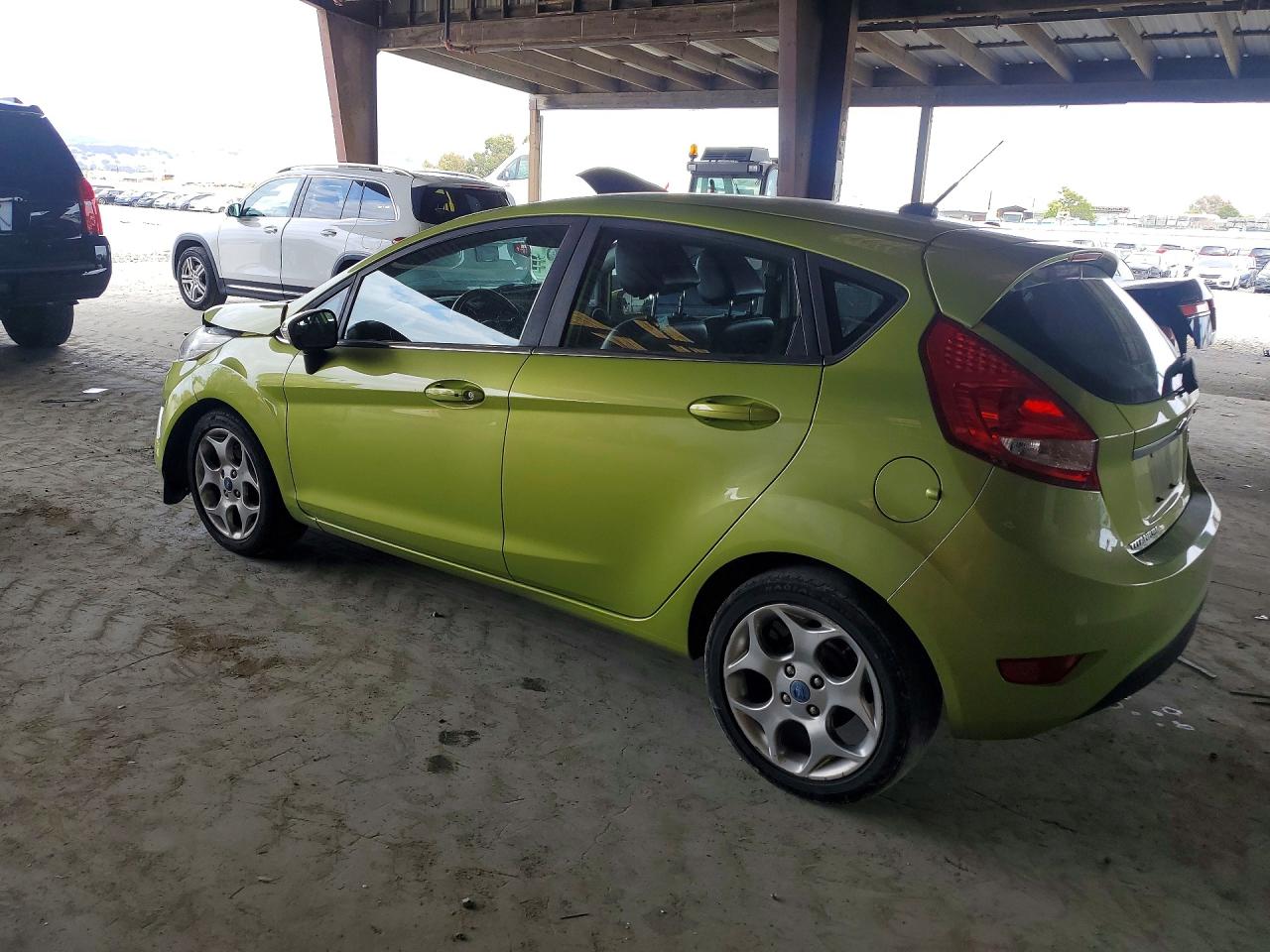 2013 Ford Fiesta Titanium Green vin: 3FADP4FJXDM153949
