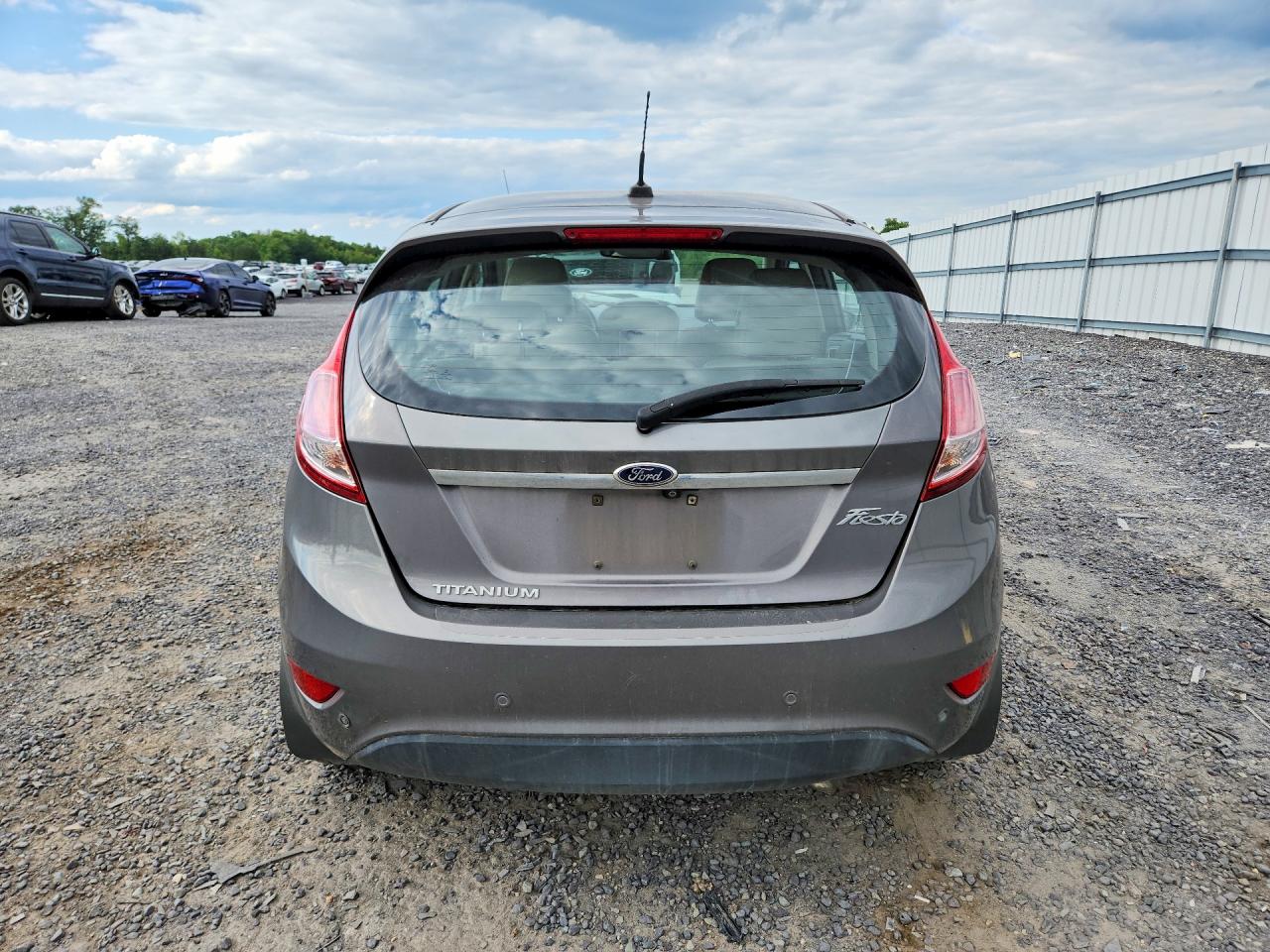 2014 Ford Fiesta Titanium Gray vin: 3FADP4FJXEM124937