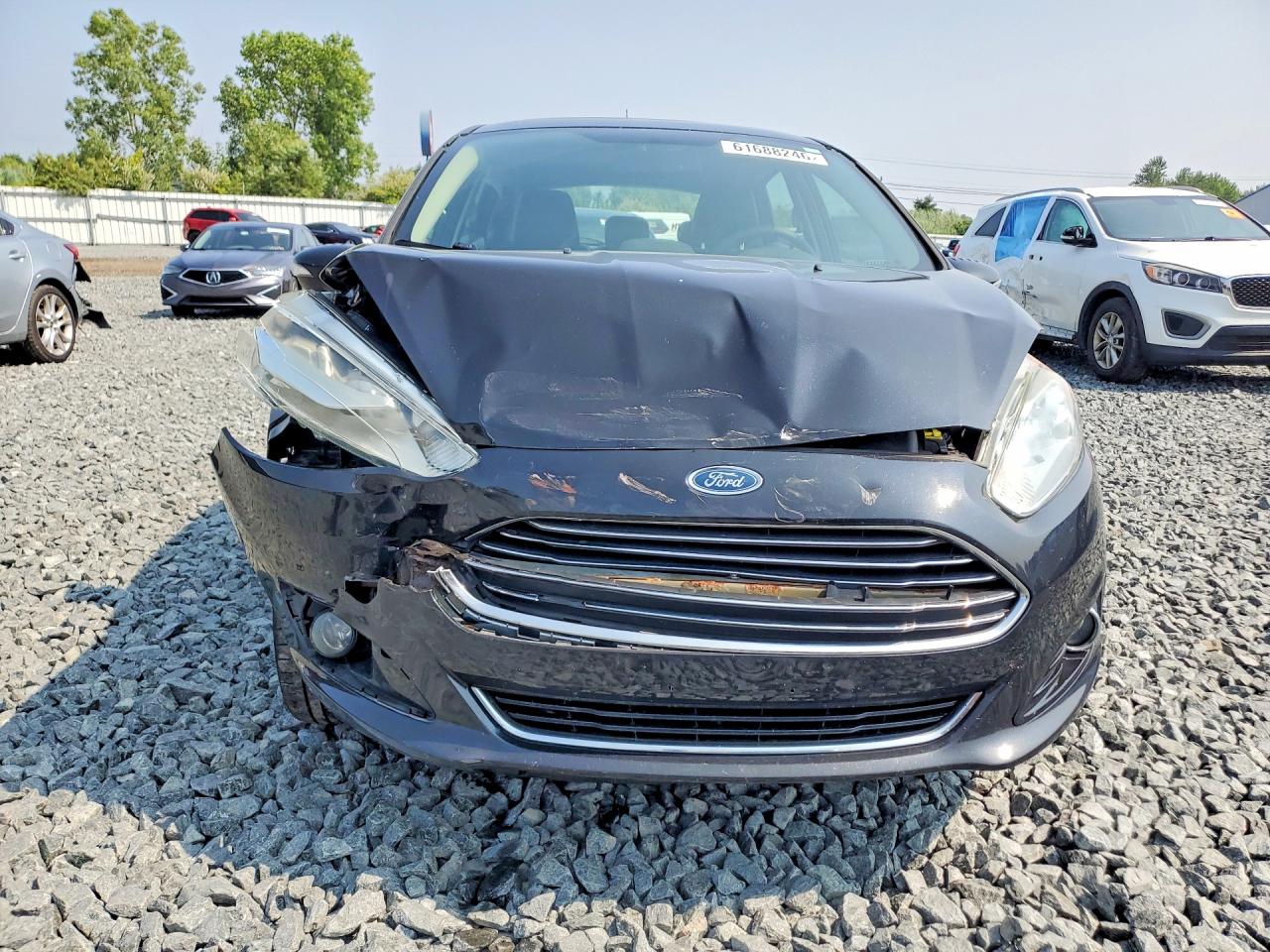 2015 Ford Fiesta Titanium Черный vin: 3FADP4FJXFM205633