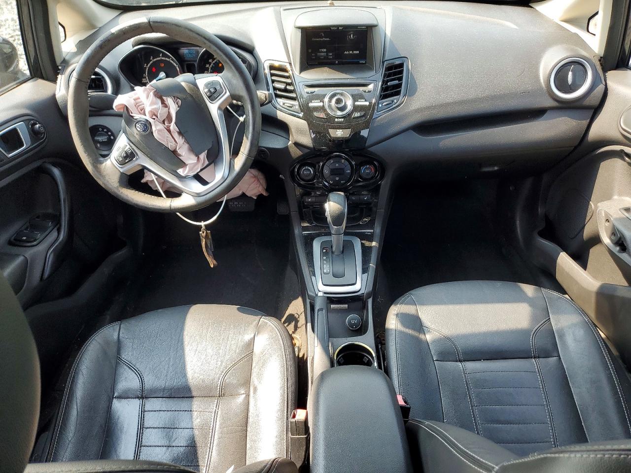 2015 Ford Fiesta Titanium Черный vin: 3FADP4FJXFM205633