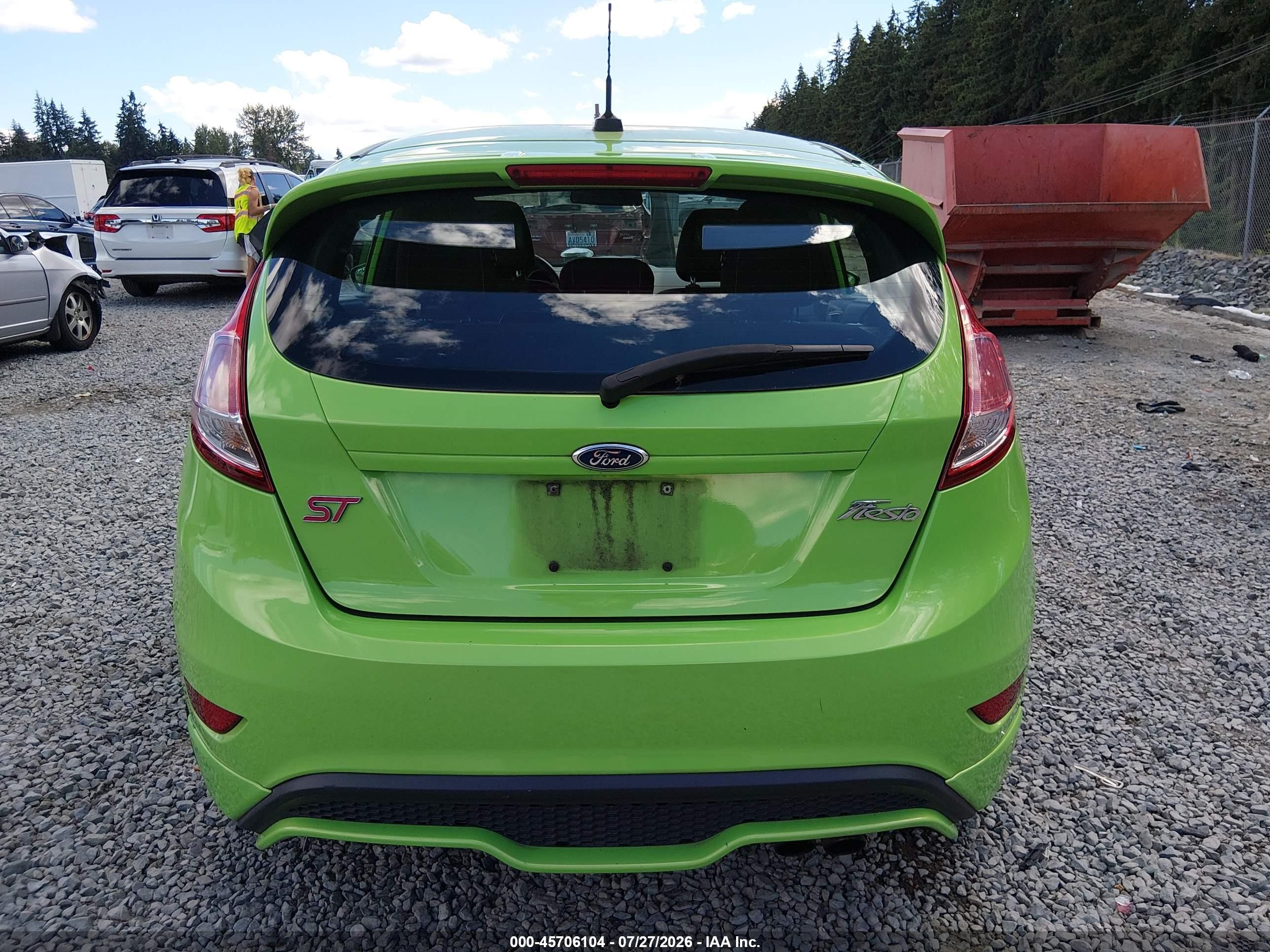 2014 Ford Fiesta St Green vin: 3FADP4GX1EM135022