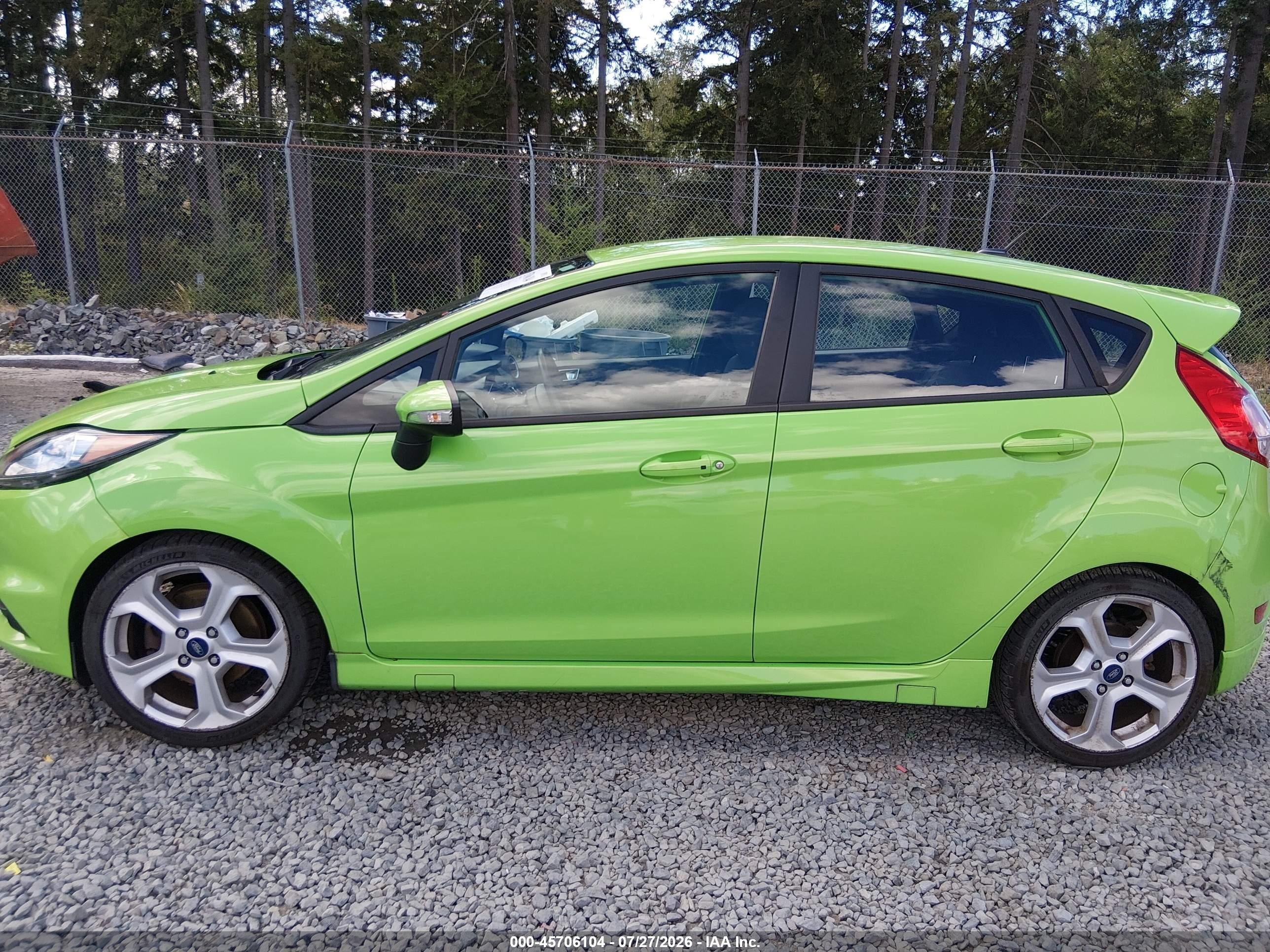 2014 Ford Fiesta St Green vin: 3FADP4GX1EM135022