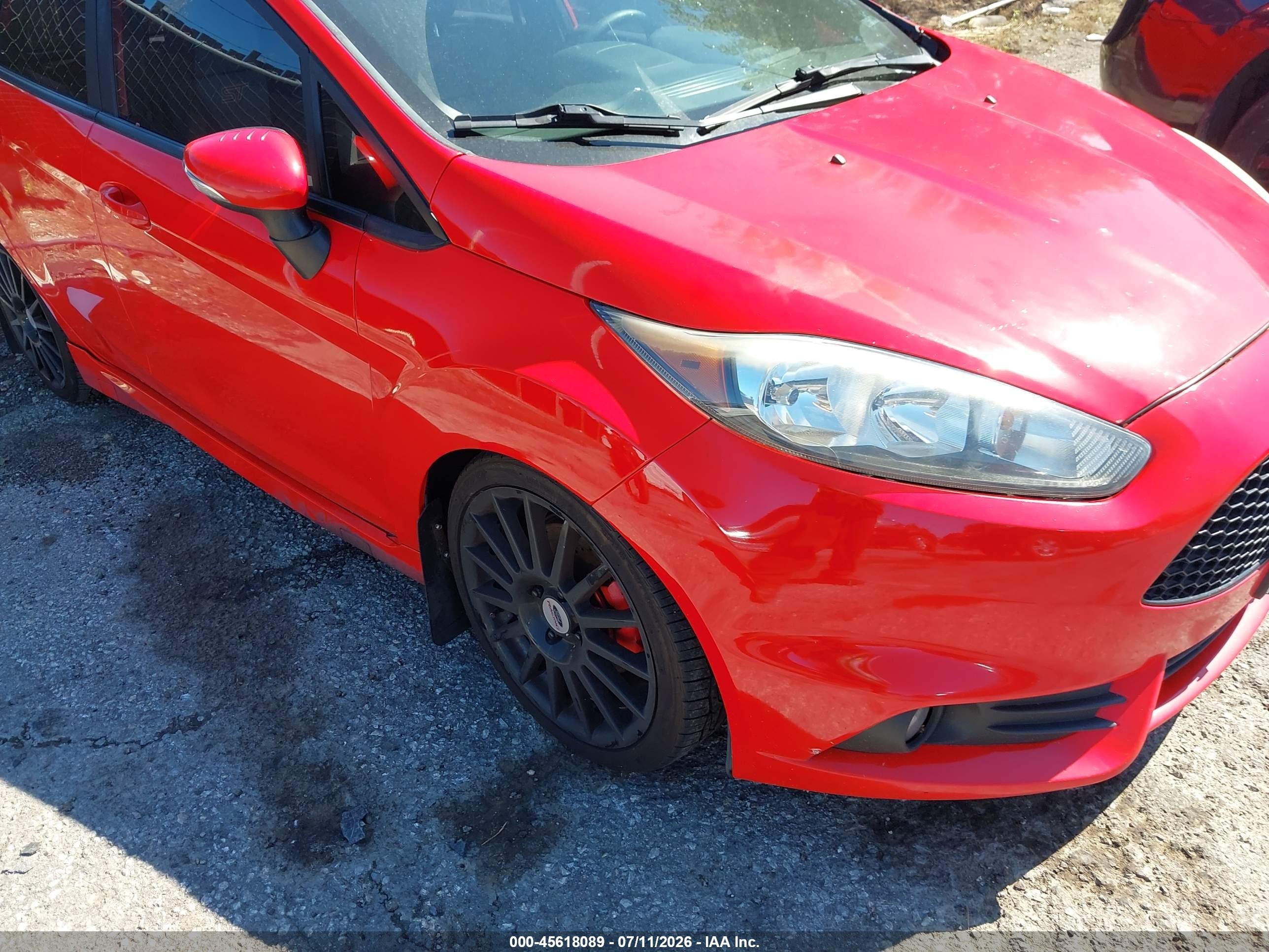 2015 Ford Fiesta St Красный vin: 3FADP4GX2FM213440
