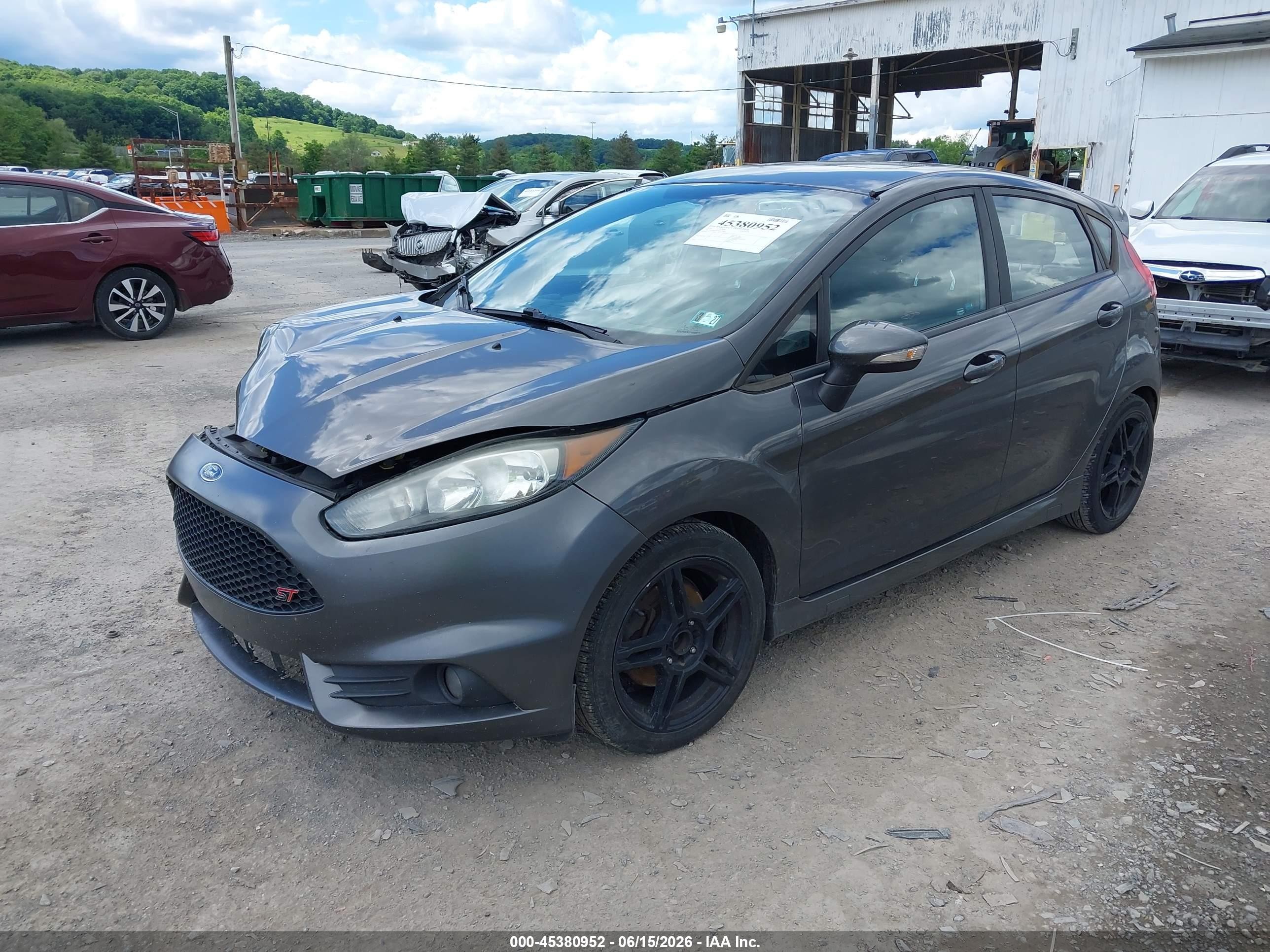 2016 Ford Fiesta St Серый vin: 3FADP4GX2GM155881