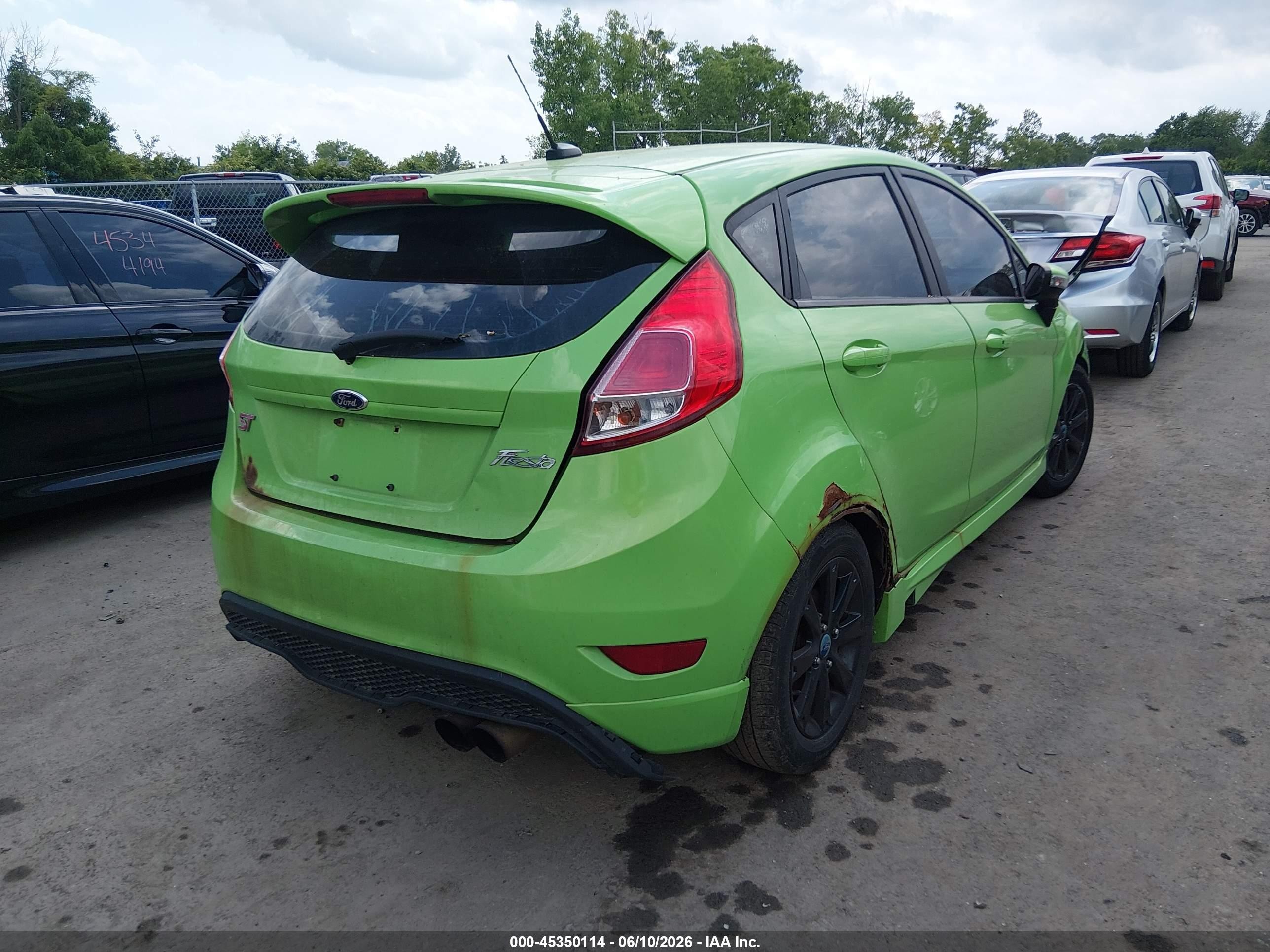 2015 Ford Fiesta St Green vin: 3FADP4GX3FM145276