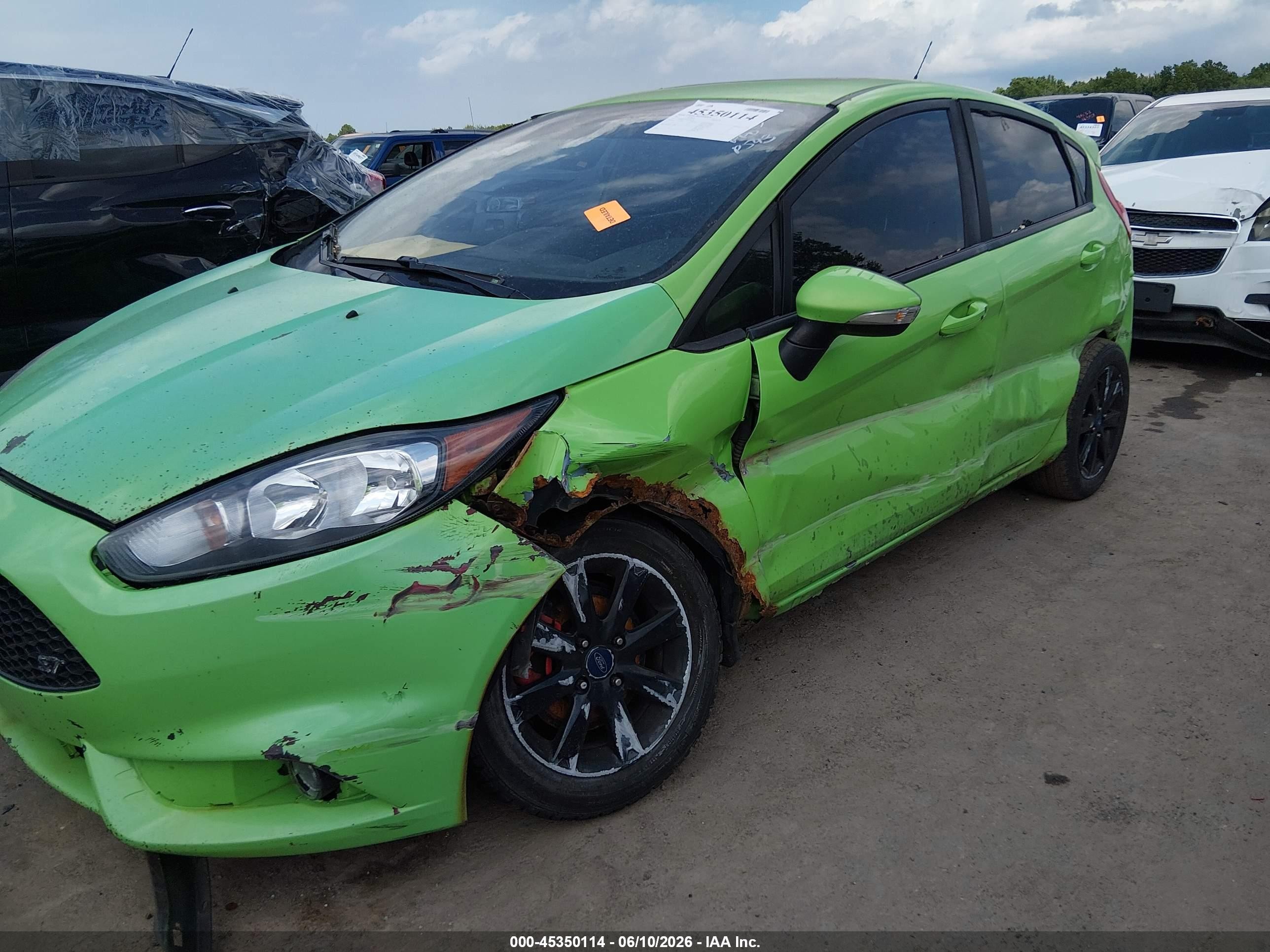 2015 Ford Fiesta St Green vin: 3FADP4GX3FM145276