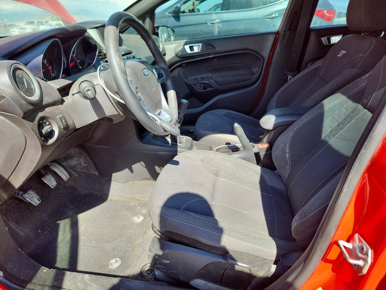 2015 Ford Fiesta St Red vin: 3FADP4GX4FM153340
