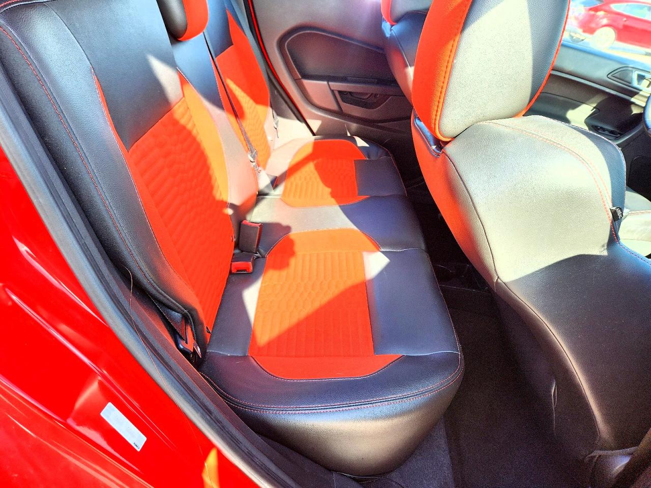2014 Ford Fiesta St Оранжевый vin: 3FADP4GX6EM153953