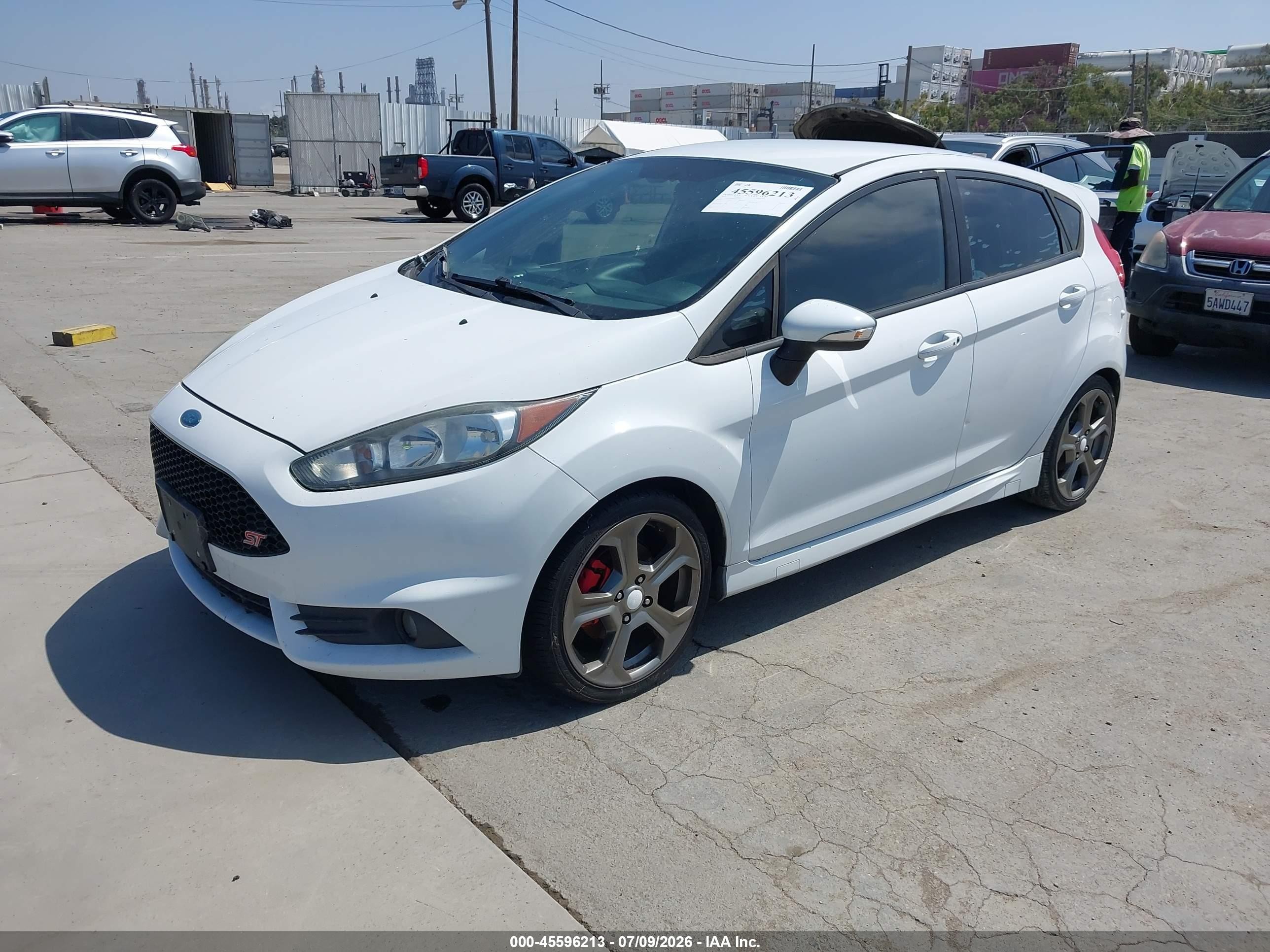 2014 Ford Fiesta St White vin: 3FADP4GX6EM163625