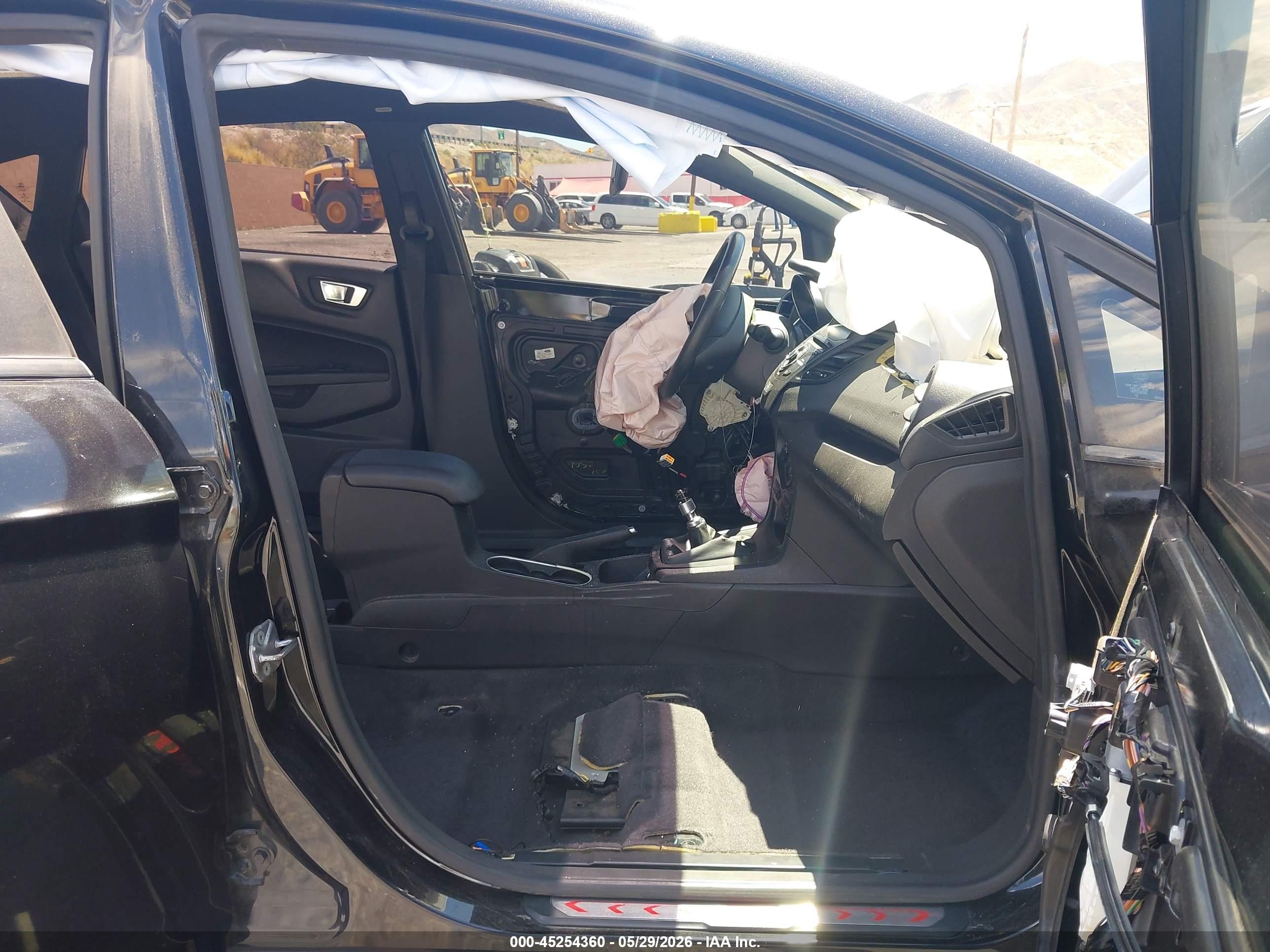 2015 Ford Fiesta St Black vin: 3FADP4GXXFM225240