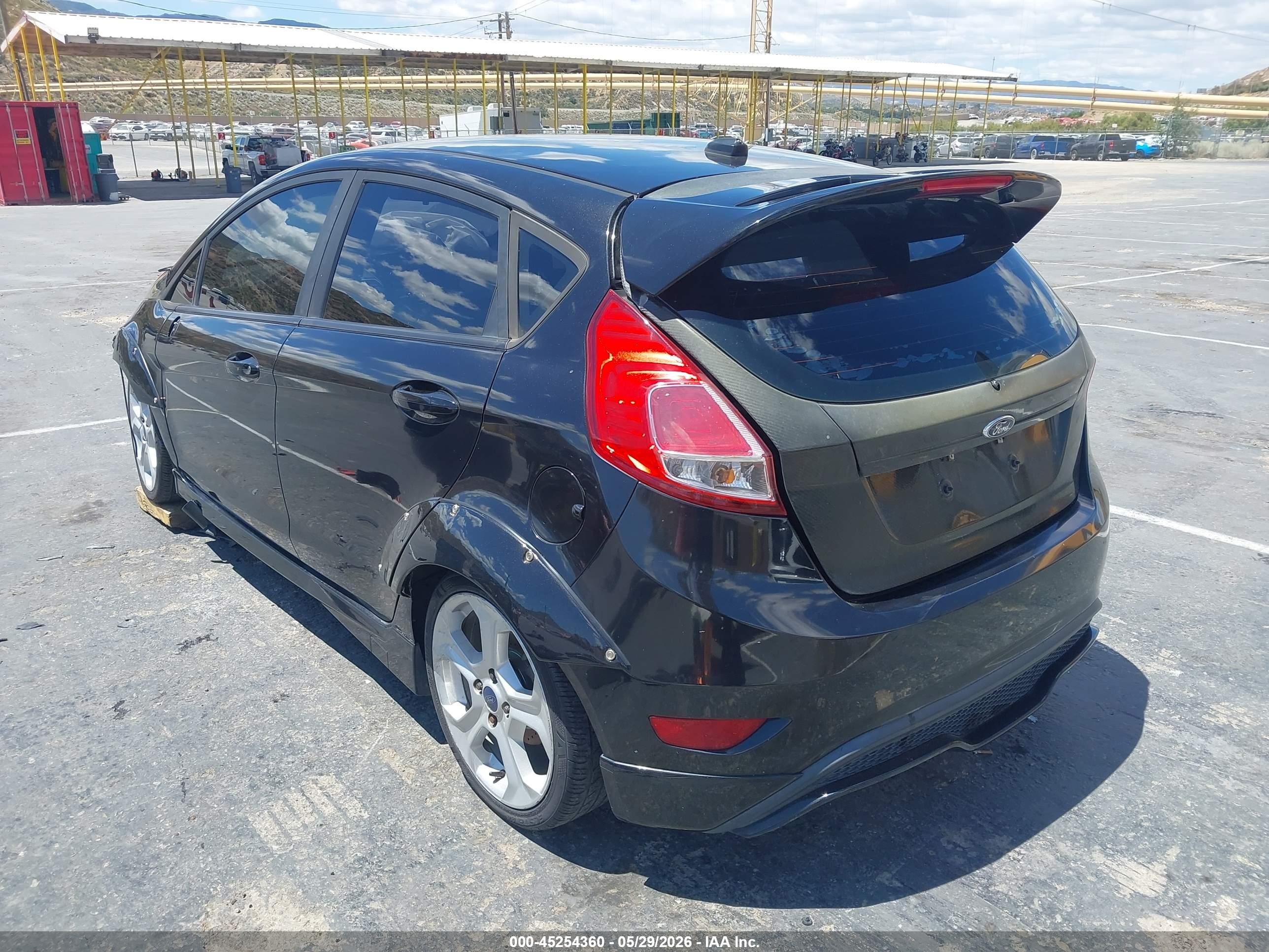 2015 Ford Fiesta St Black vin: 3FADP4GXXFM225240