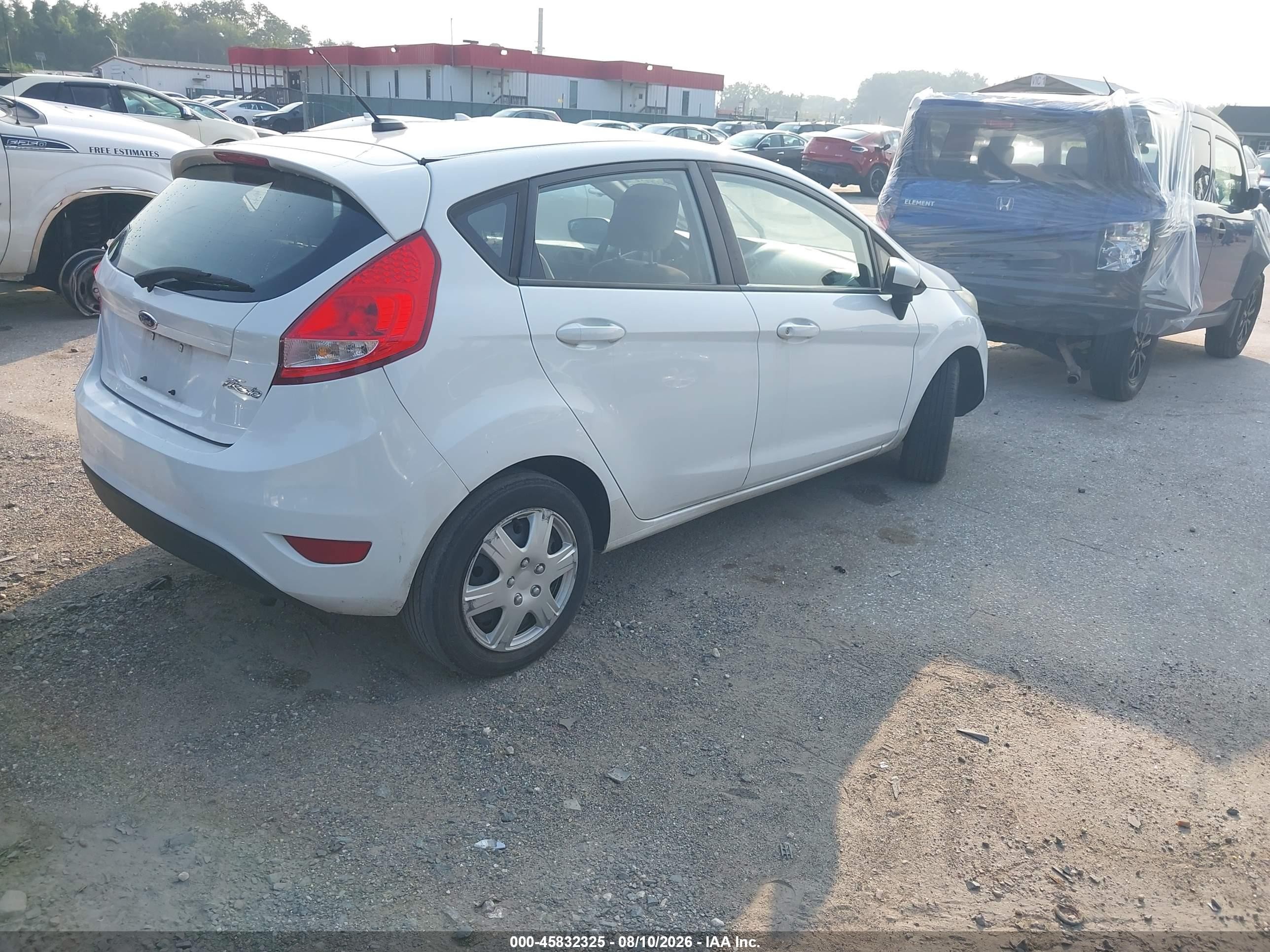 2013 Ford Fiesta S White vin: 3FADP4TJ1DM215419