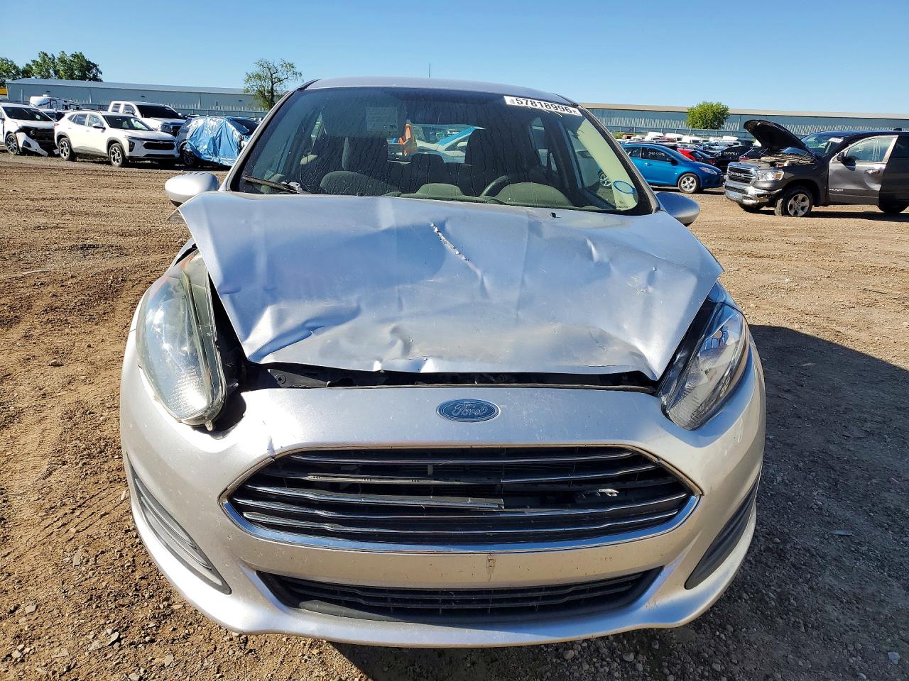 2015 Ford Fiesta S Серебряный vin: 3FADP4TJ1FM145505