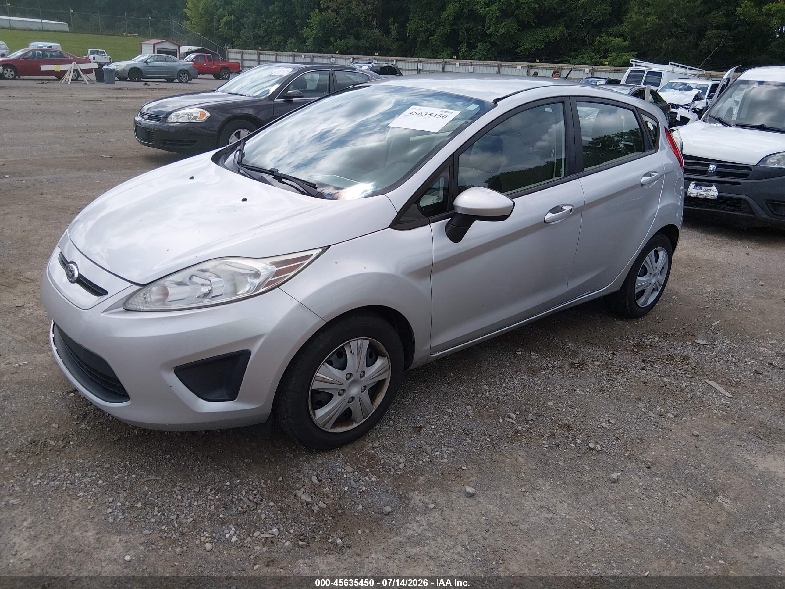 2013 Ford Fiesta S Silver vin: 3FADP4TJ2DM203215