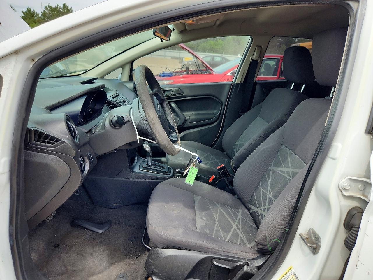 2014 Ford Fiesta S White vin: 3FADP4TJ3EM189715