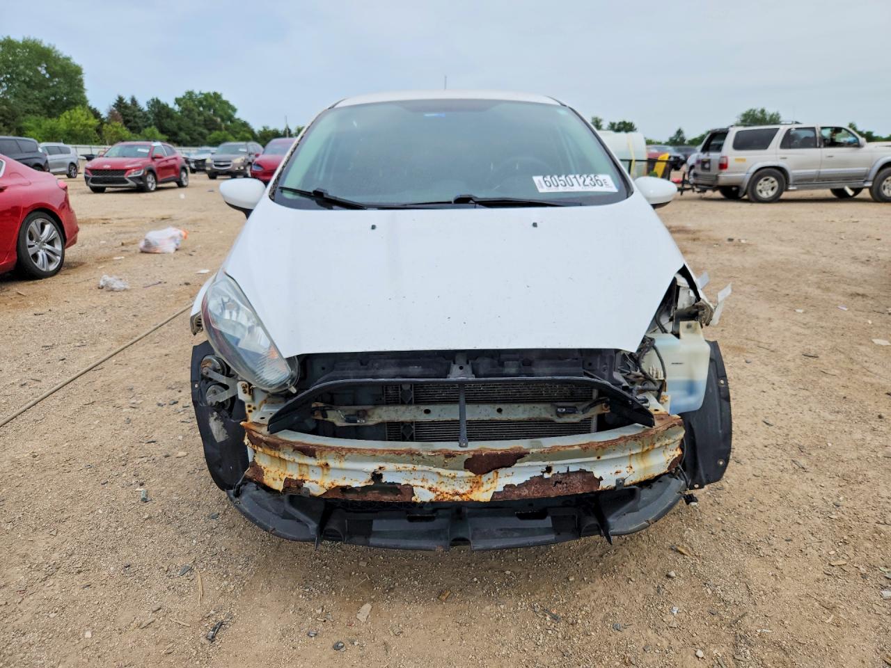 2014 Ford Fiesta S White vin: 3FADP4TJ3EM189715