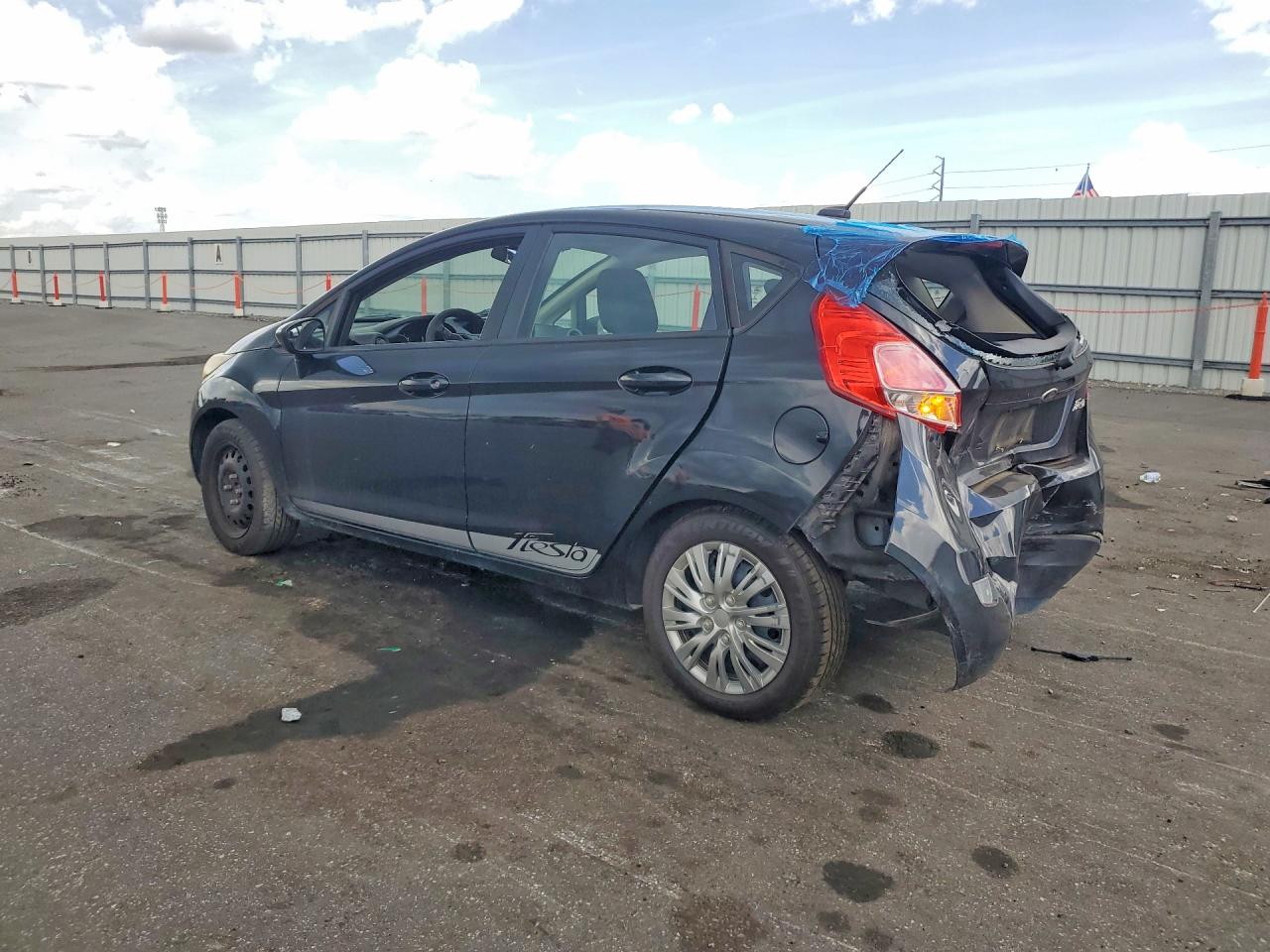 2015 Ford Fiesta S Black vin: 3FADP4TJ3FM150480