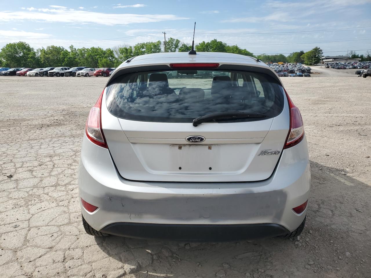 2014 Ford Fiesta S Silver vin: 3FADP4TJ4EM221300 Damage: Rear Bumper, De-Identify, Removal Required