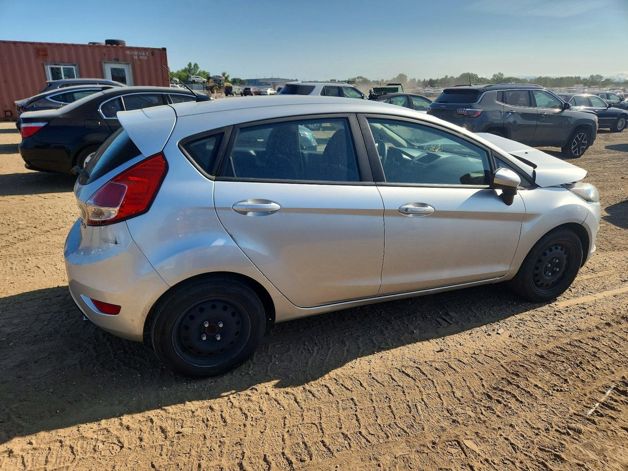 2015 Ford Fiesta S Silver vin: 3FADP4TJ4FM167059