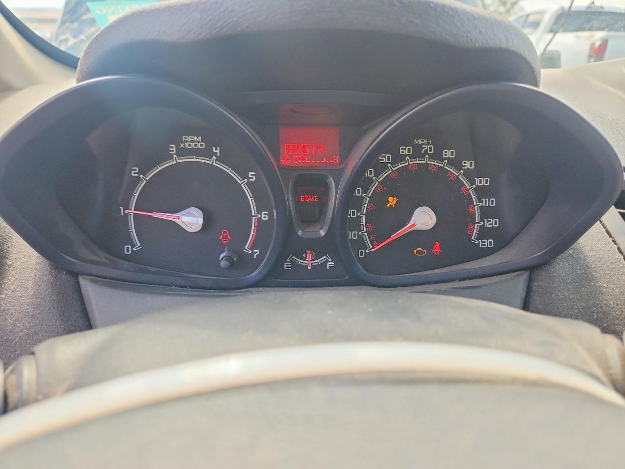 2013 Ford Fiesta S Черный vin: 3FADP4TJ8DM199087