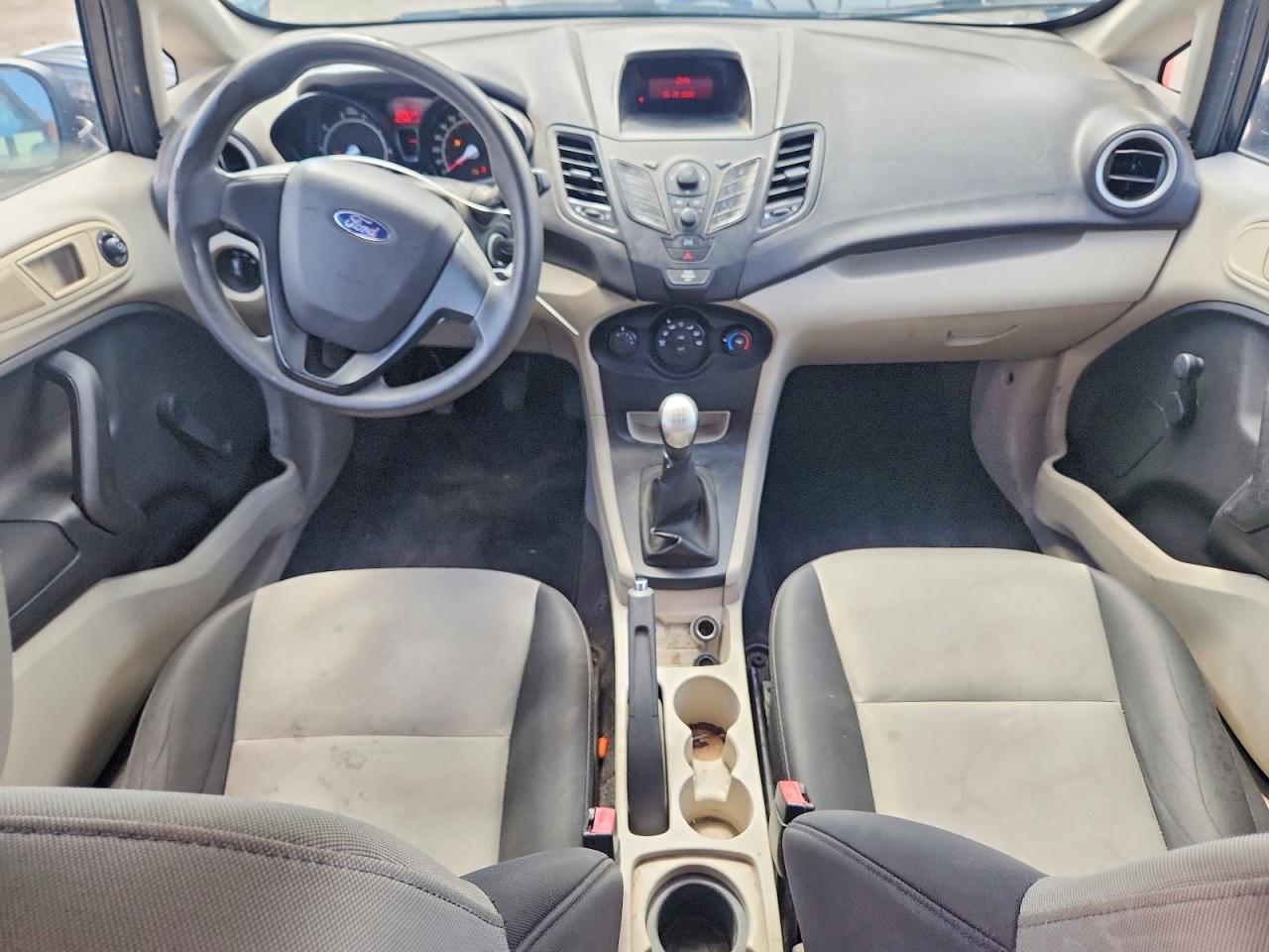 2013 Ford Fiesta S Черный vin: 3FADP4TJ8DM199087