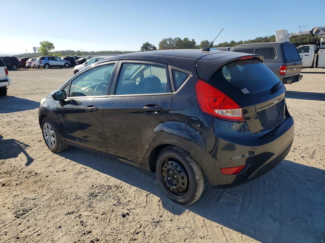 2013 Ford Fiesta S Угольный vin: 3FADP4TJ8DM226580
