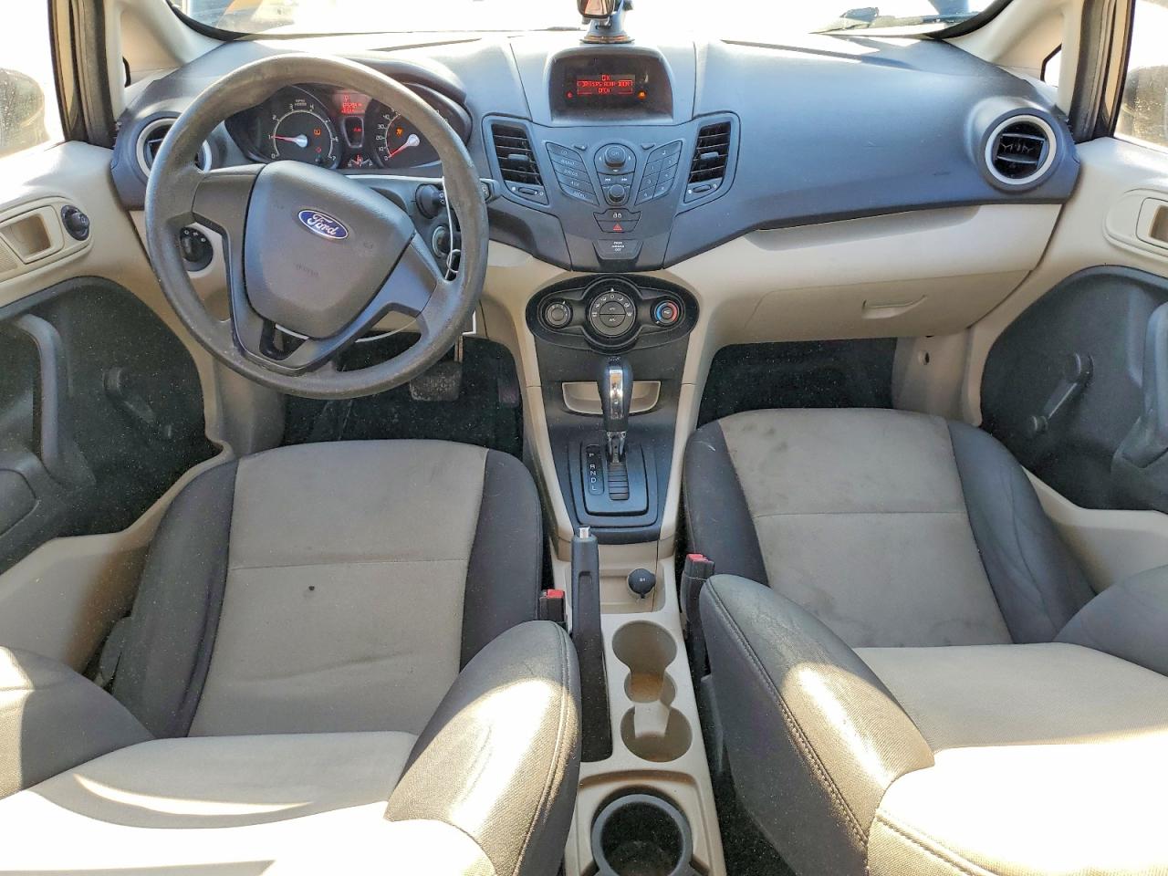 2013 Ford Fiesta S Угольный vin: 3FADP4TJ8DM226580