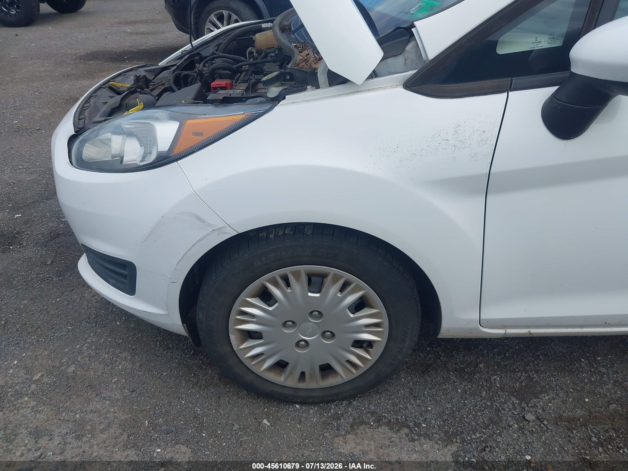 2014 Ford Fiesta S Белый vin: 3FADP4TJ8EM147945