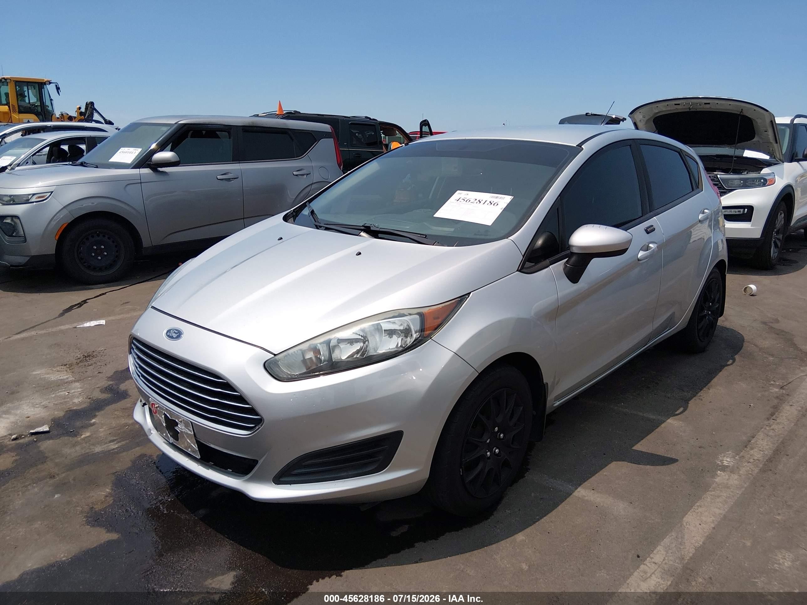 2014 Ford Fiesta S Silver vin: 3FADP4TJ8EM148173