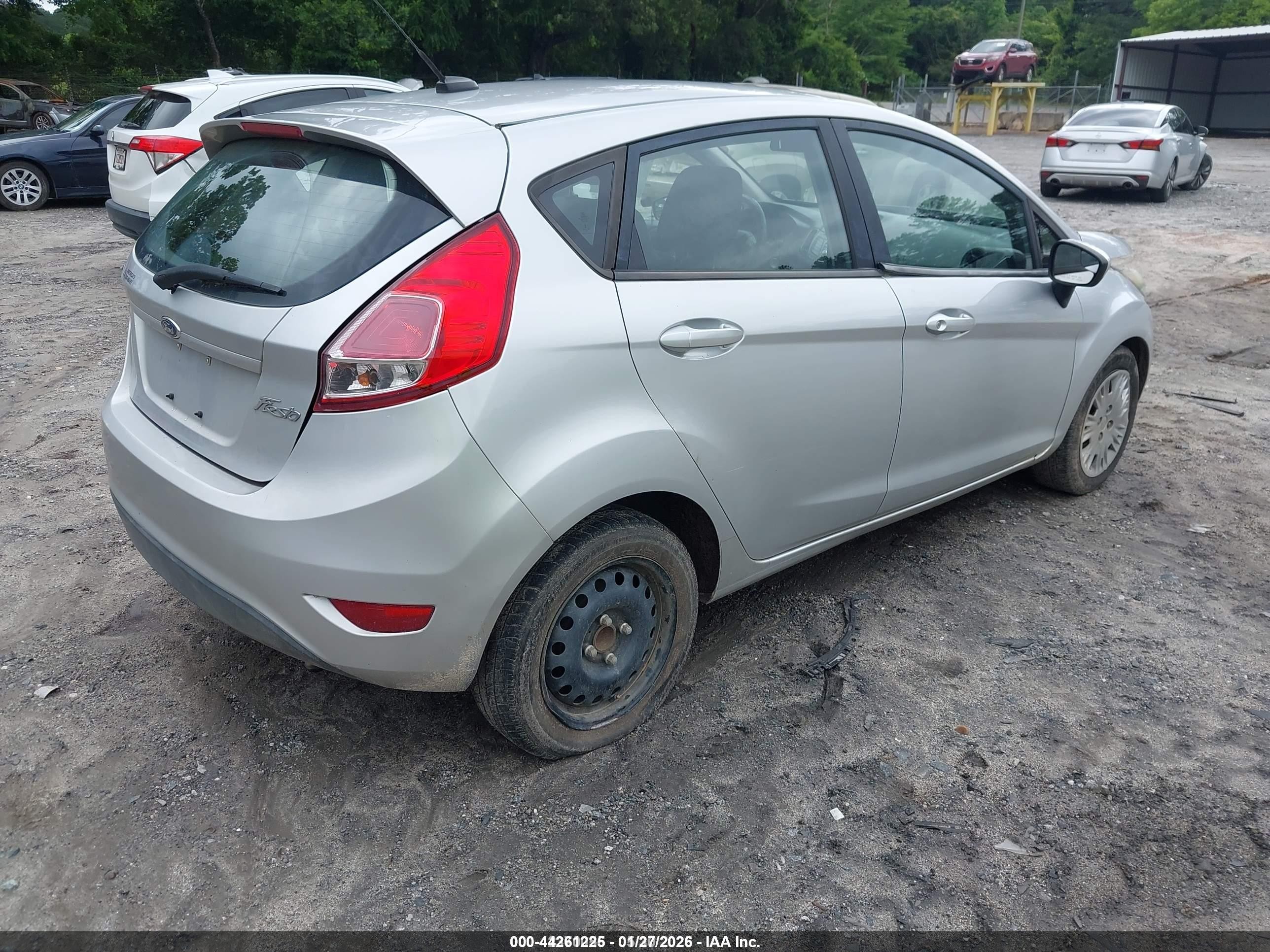 2015 Ford Fiesta S Silver vin: 3FADP4TJ8FM222189