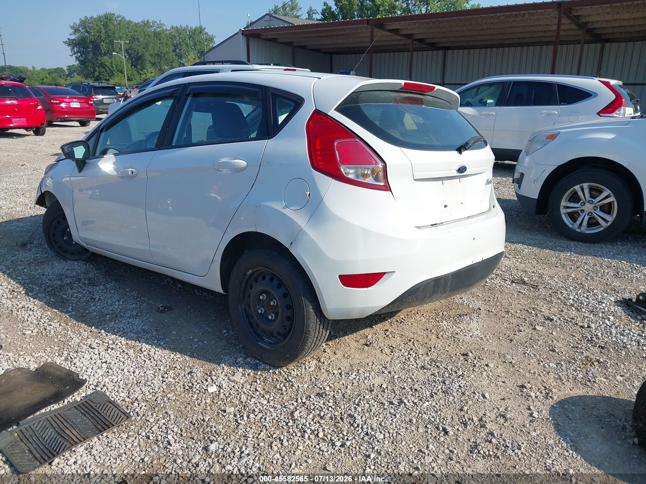 2015 Ford Fiesta S White vin: 3FADP4TJ9FM138656