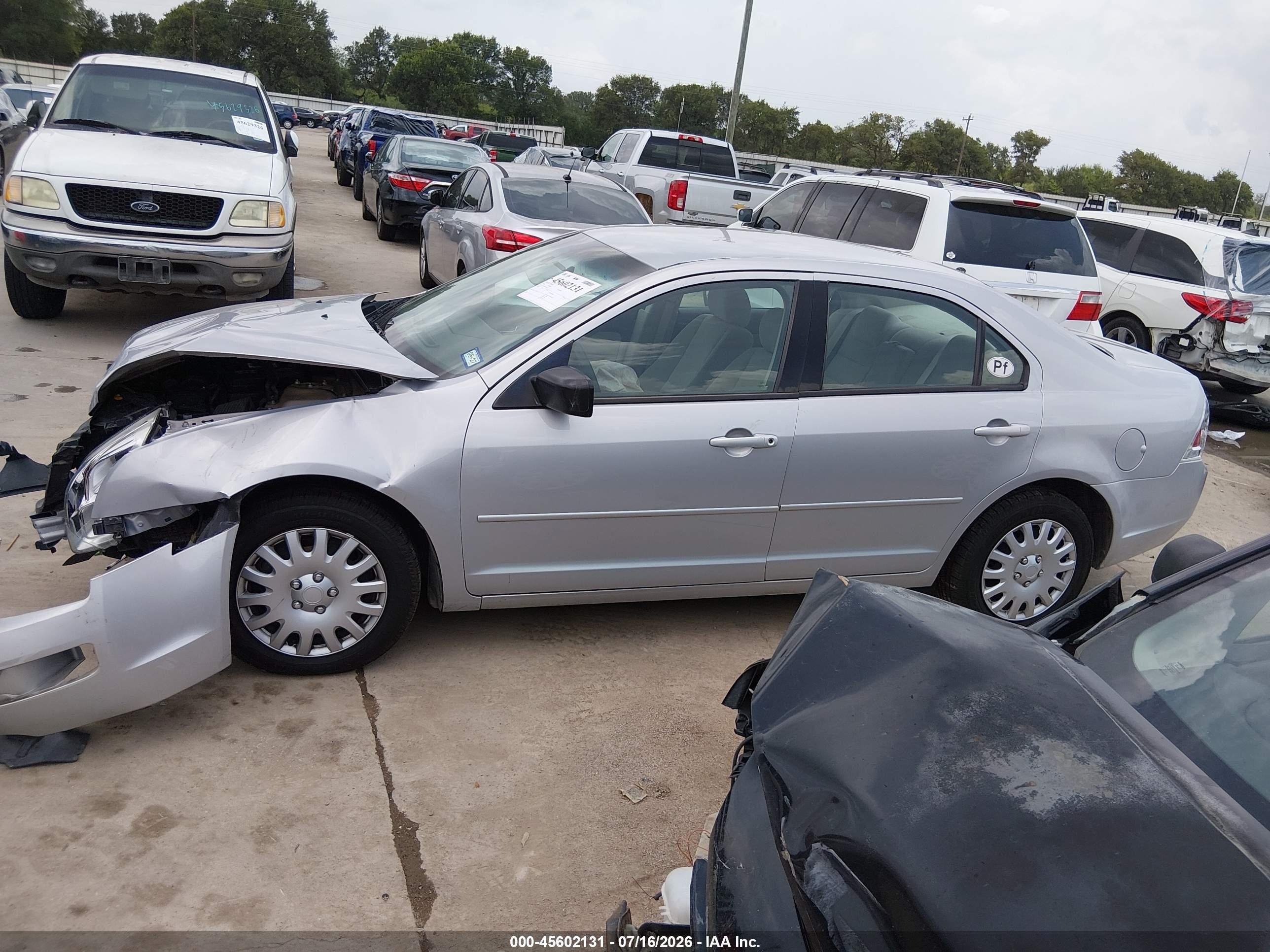 2006 Ford Fusion S Silver vin: 3FAFP06Z16R195245