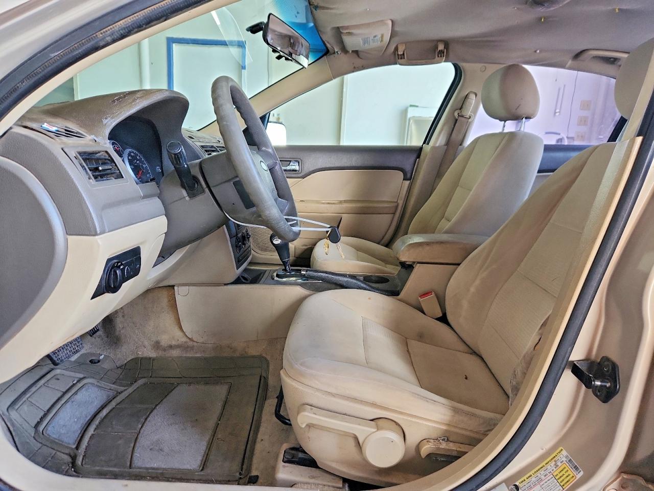 2006 Ford Fusion S Tan vin: 3FAFP06Z66R167716