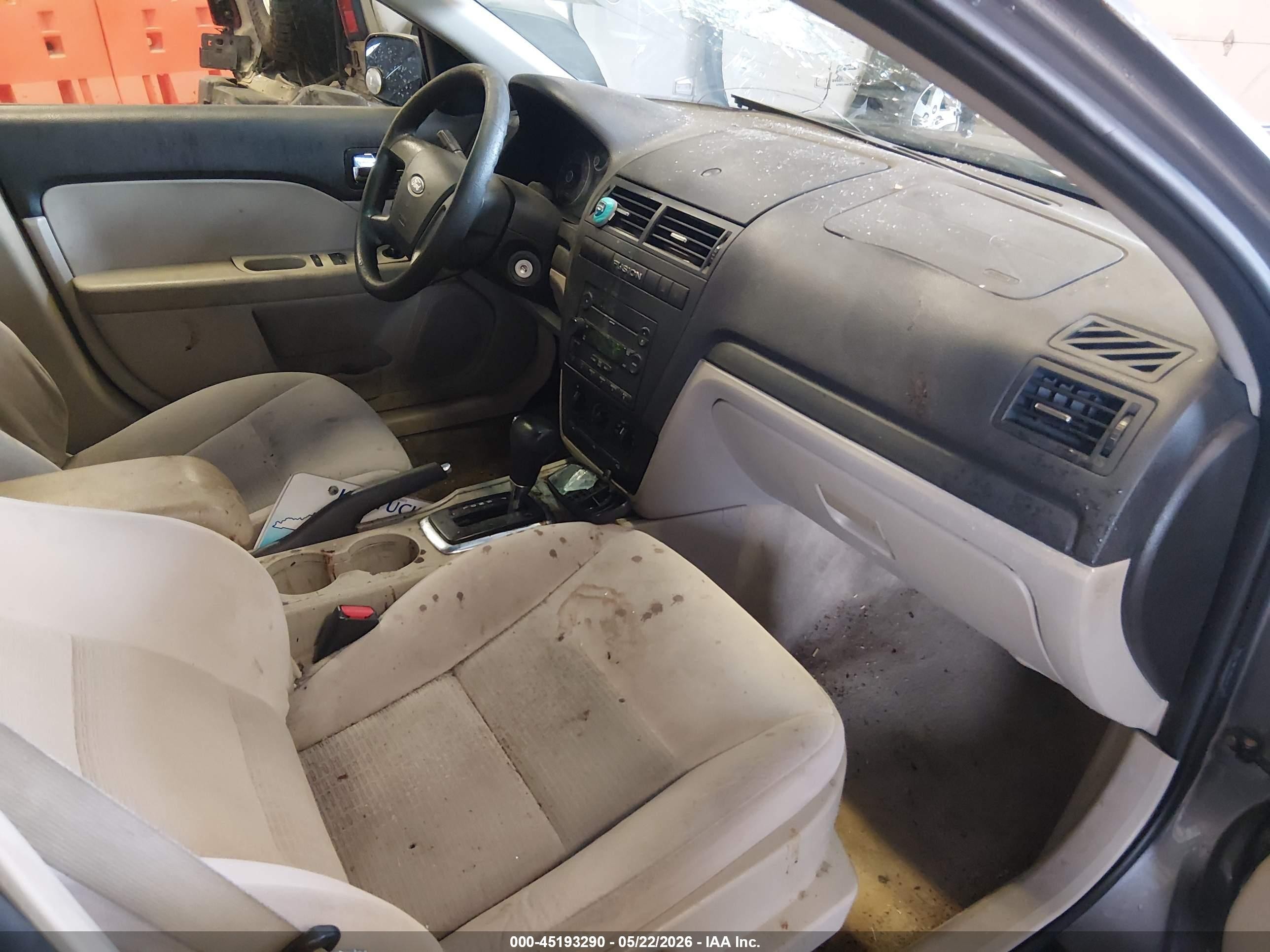 2006 Ford Fusion S Silver vin: 3FAFP06Z76R205907