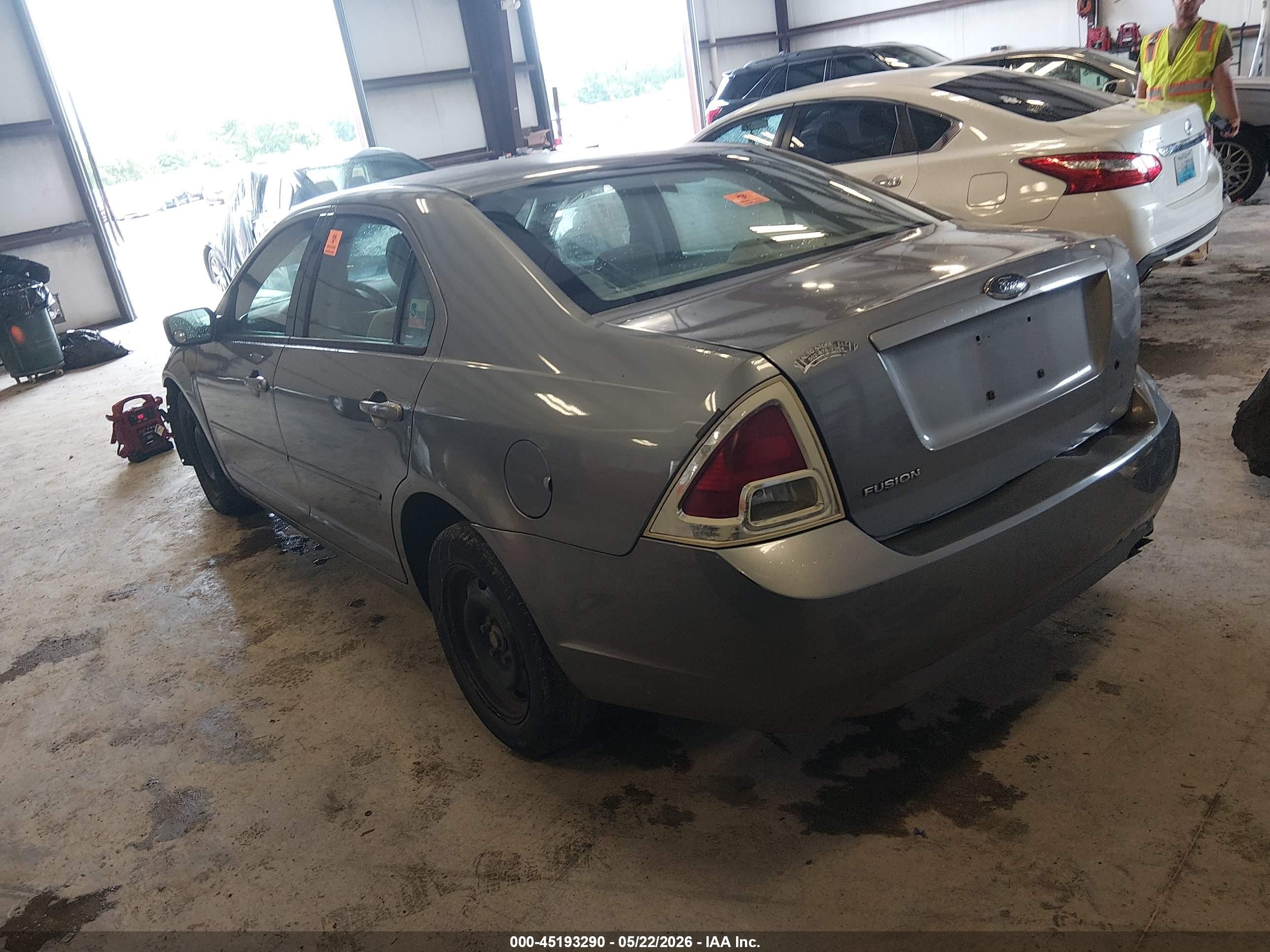 2006 Ford Fusion S Silver vin: 3FAFP06Z76R205907