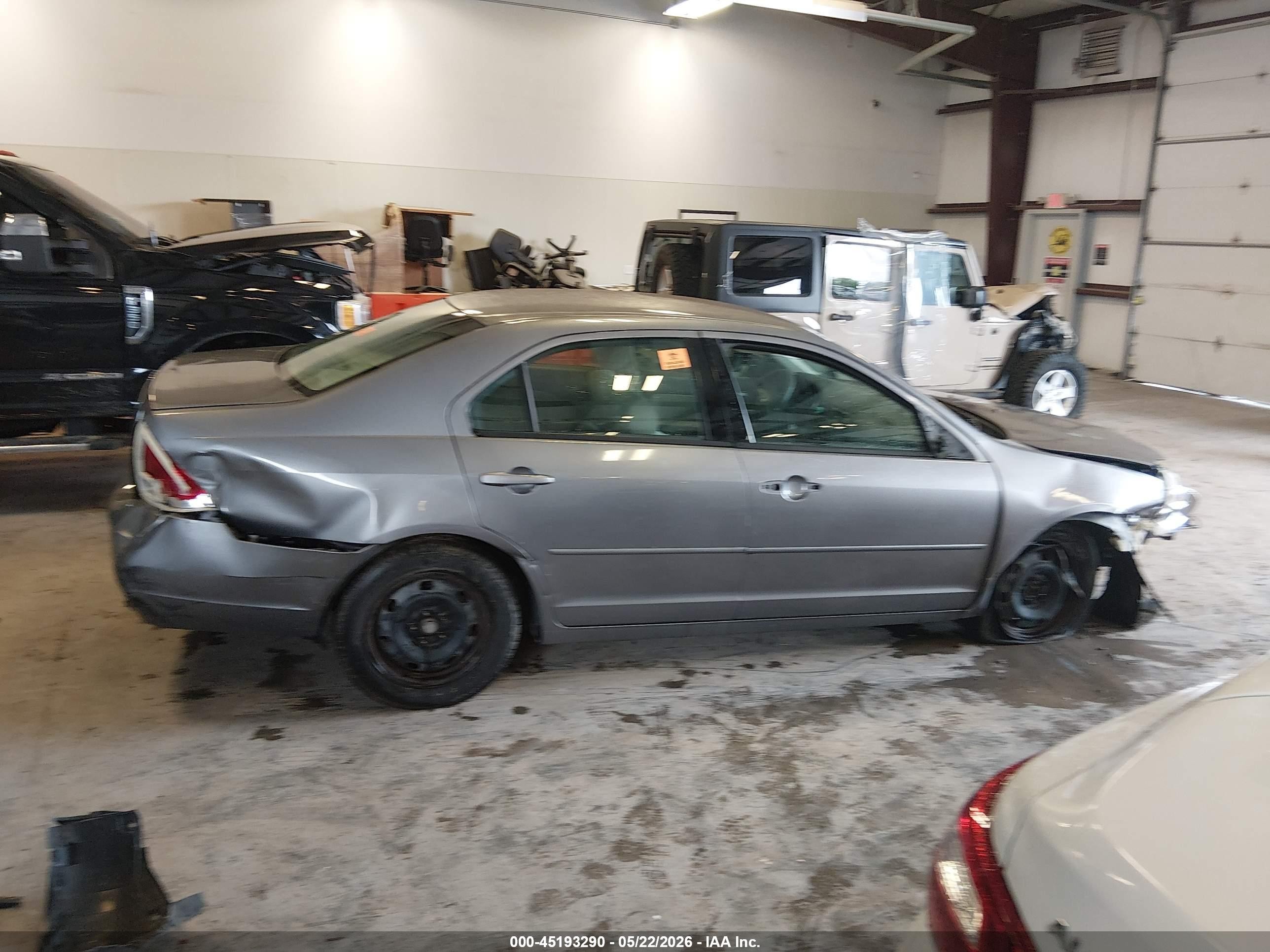 2006 Ford Fusion S Silver vin: 3FAFP06Z76R205907