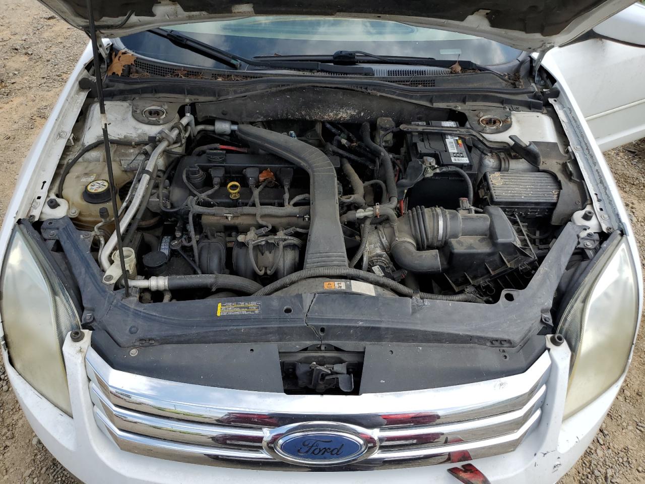 2006 Ford Fusion Sel White vin: 3FAFP08Z76R143700 Damage: Left Head Lamp, Faded, Repair Required