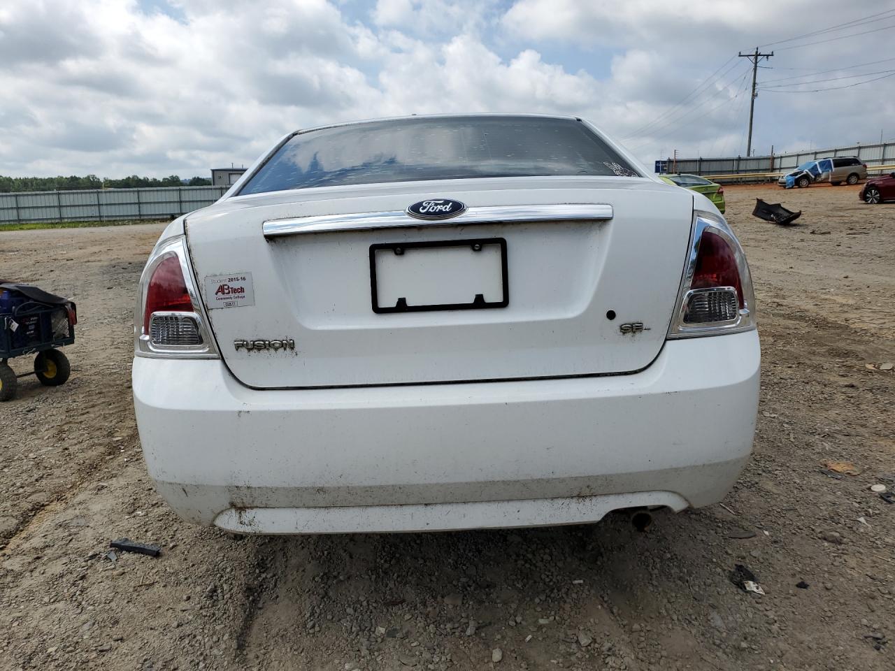 2006 Ford Fusion Sel White vin: 3FAFP08Z76R143700 Damage: Deck Lid, De-Identify, Removal Required
