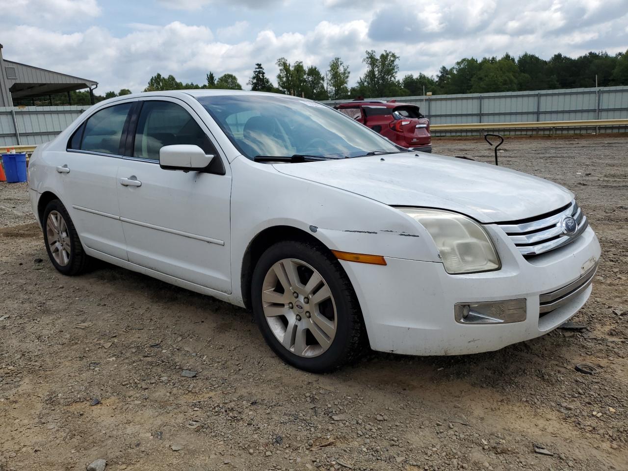 2006 Ford Fusion Sel White vin: 3FAFP08Z76R143700 Damage: Right Rocker Panel, Dent(S) W/ Paint Dmg, 3 To 4 Inches