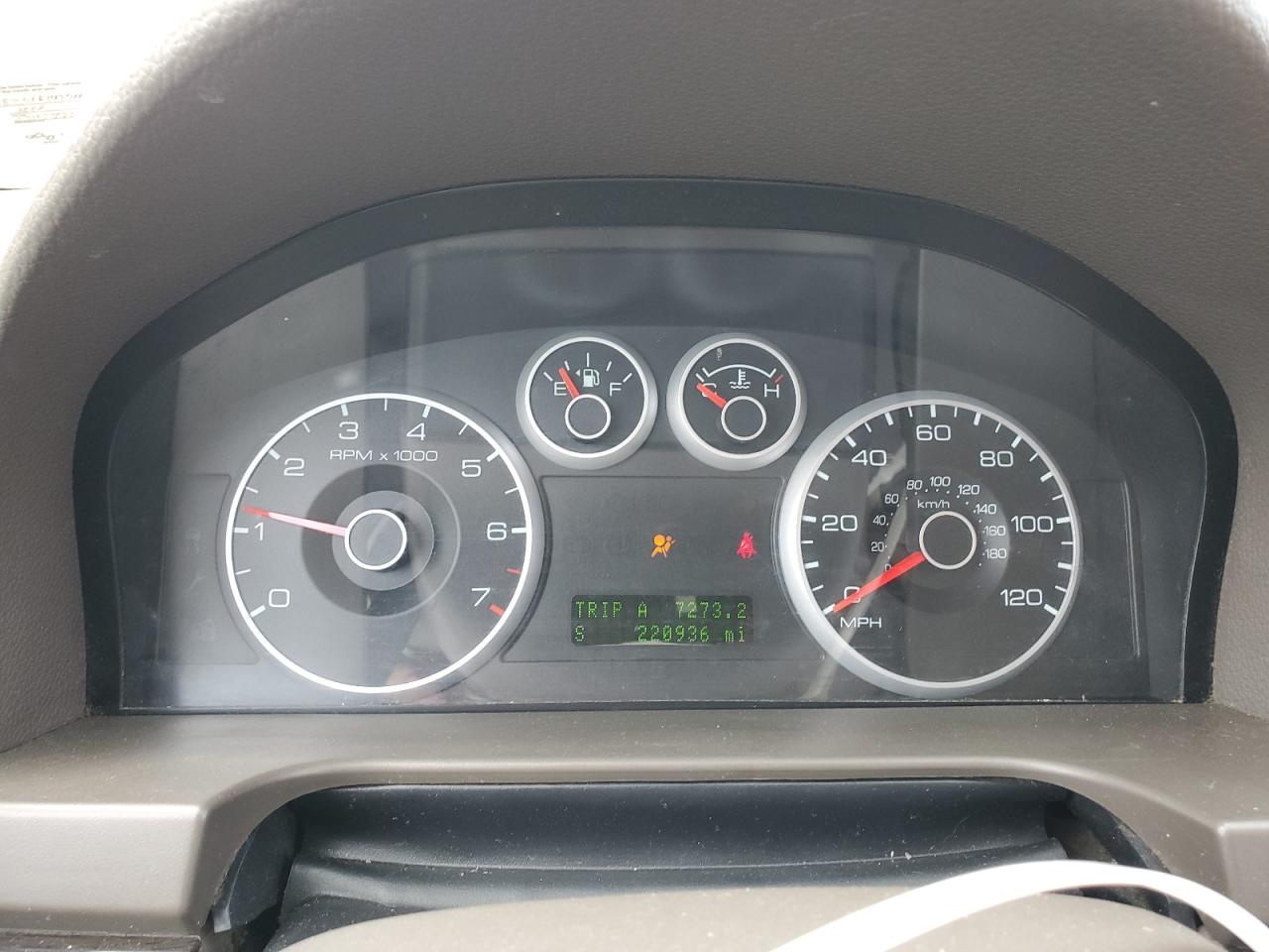 2006 Ford Fusion Sel White vin: 3FAFP08Z76R143700 Damage: Warning Light - Air Bag, On, Unacceptable