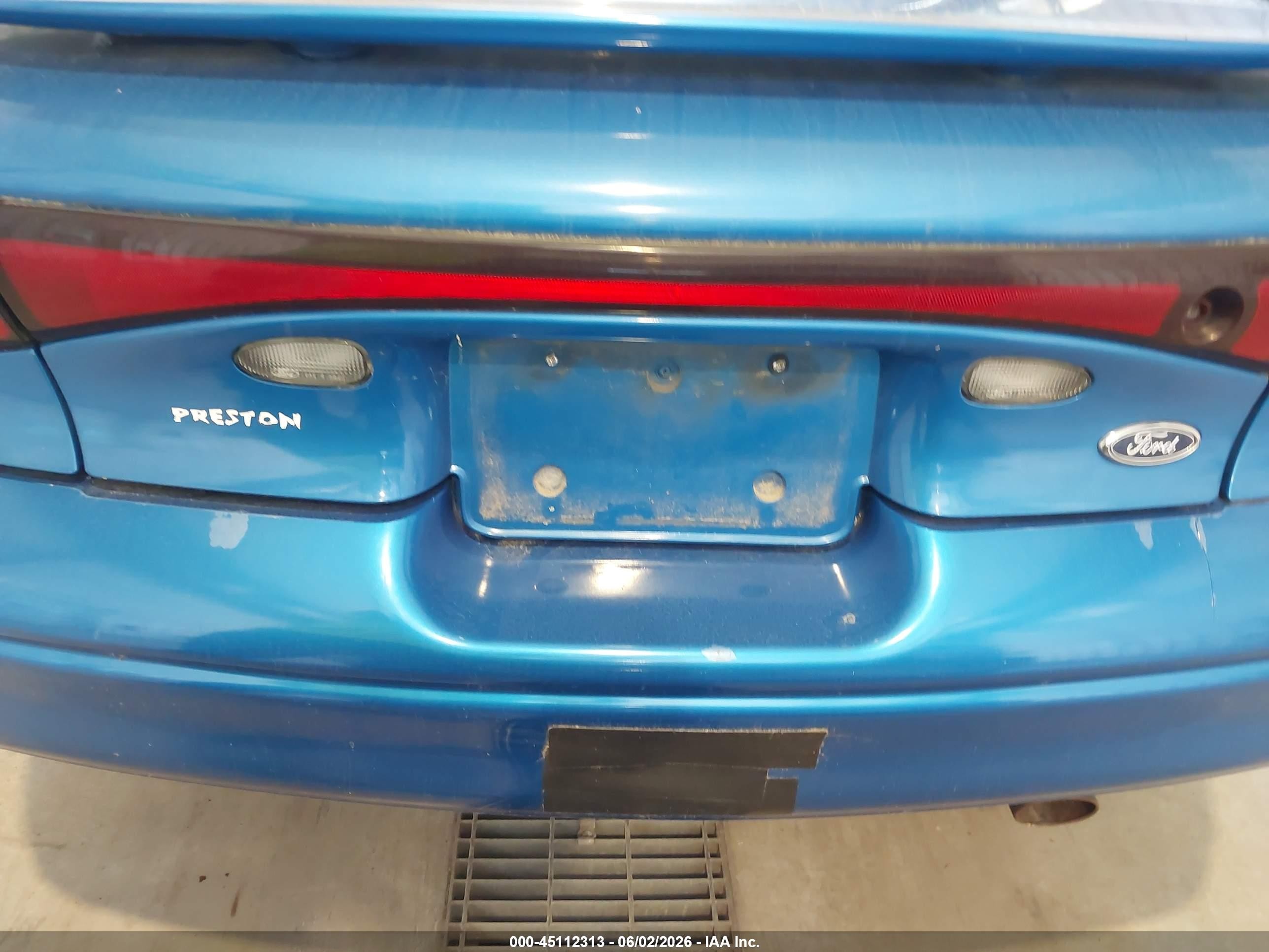 2002 Ford Escort Zx2 Синий vin: 3FAFP11312R224018