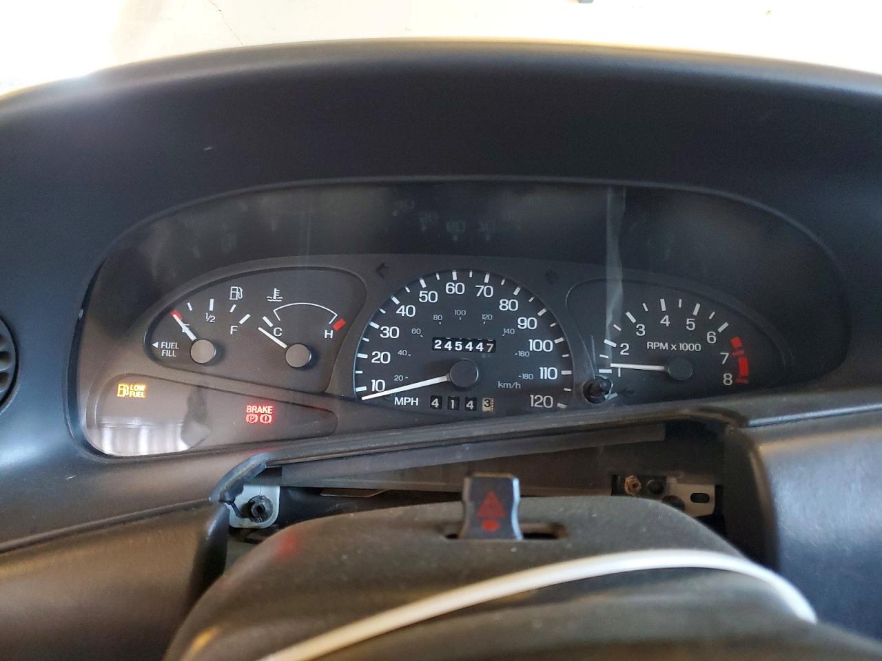 2002 Ford Escort Zx2 Standard Silver vin: 3FAFP11332R112210