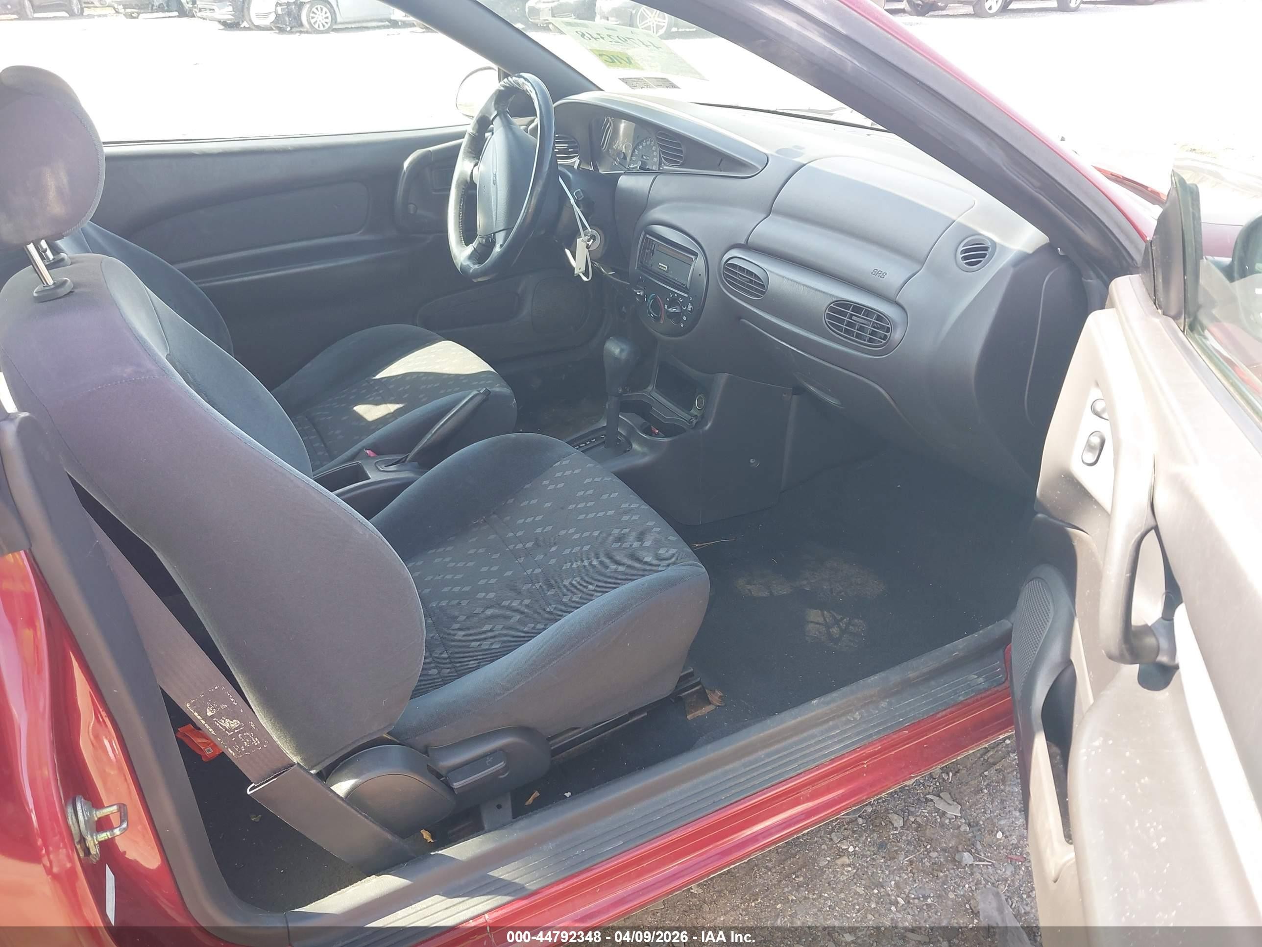 2003 Ford Zx2   Red vin: 3FAFP11333R102231