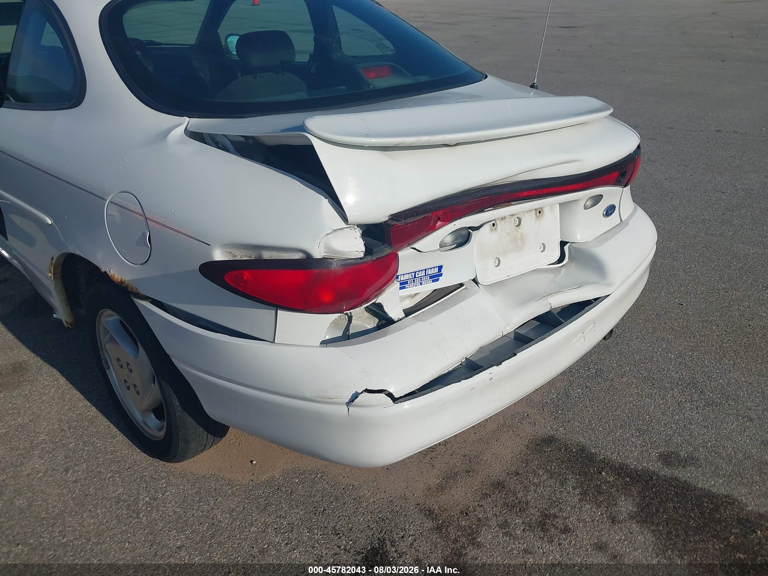 2001 Ford Escort Zx2 White vin: 3FAFP11351R142632