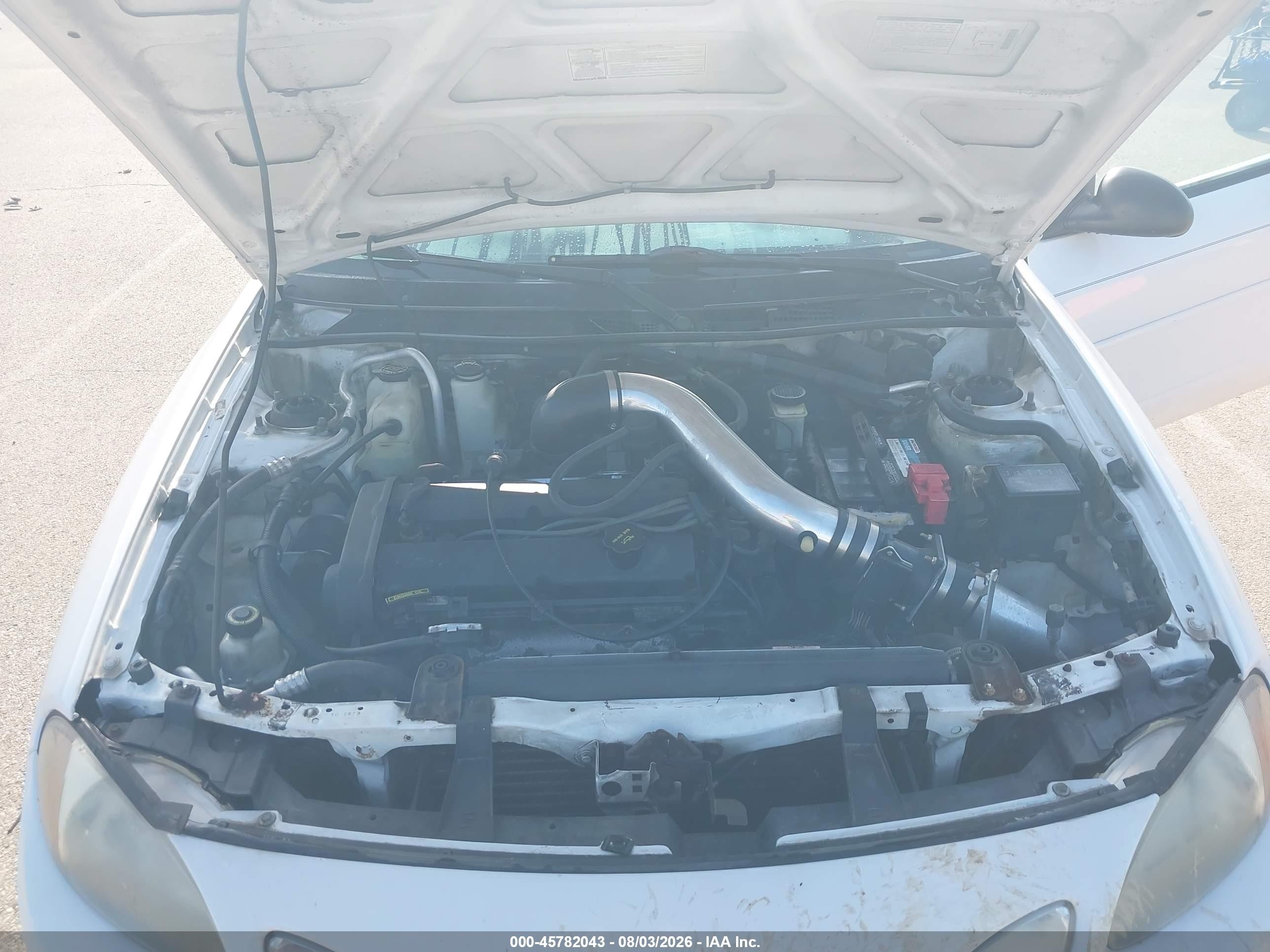 2001 Ford Escort Zx2 White vin: 3FAFP11351R142632