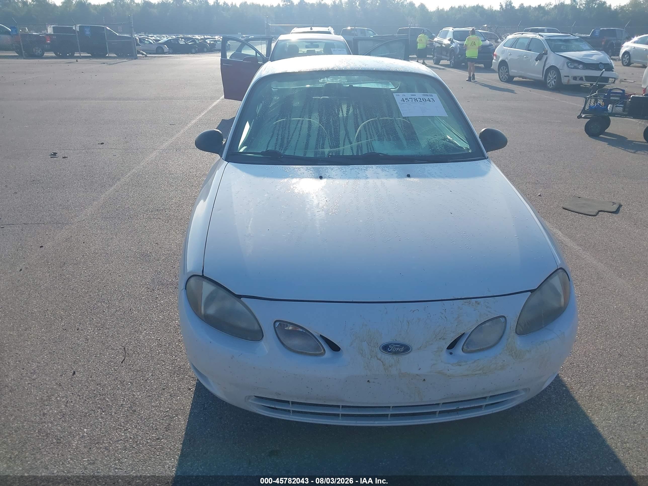 2001 Ford Escort Zx2 White vin: 3FAFP11351R142632