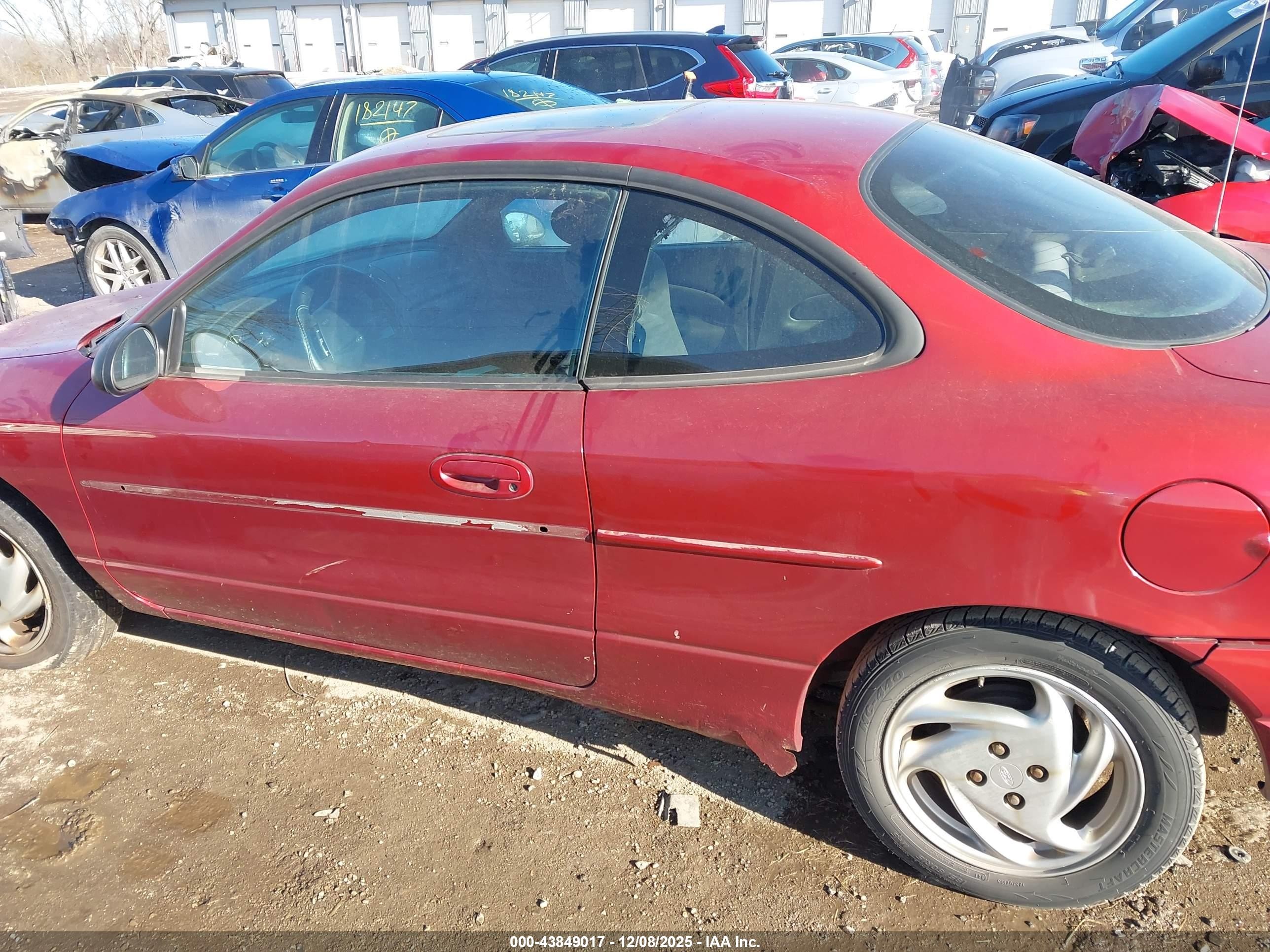 2001 Ford Escort Zx2 Red vin: 3FAFP11351R222321