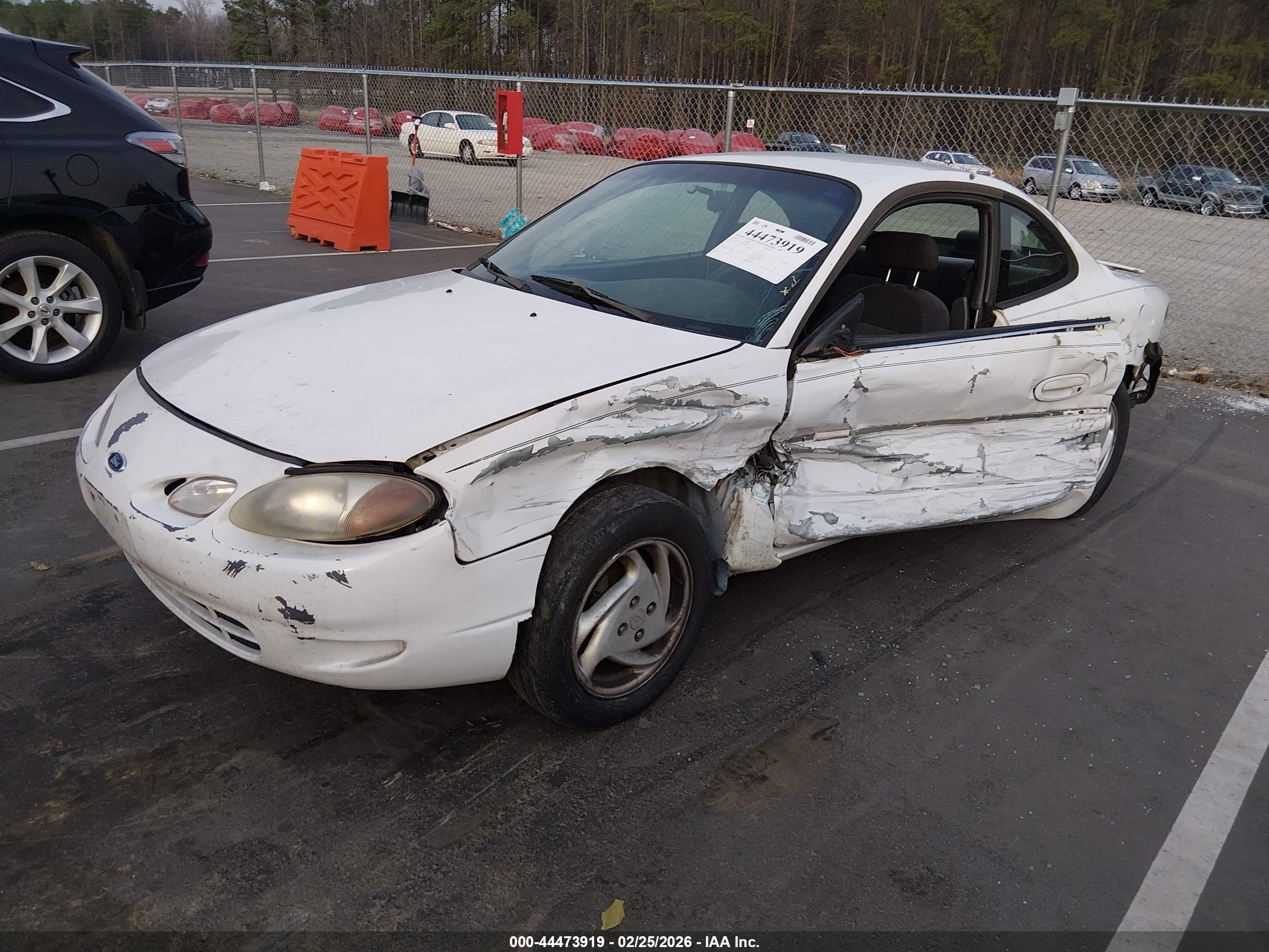 2001 Ford Escort Zx2 Белый vin: 3FAFP113X1R200203