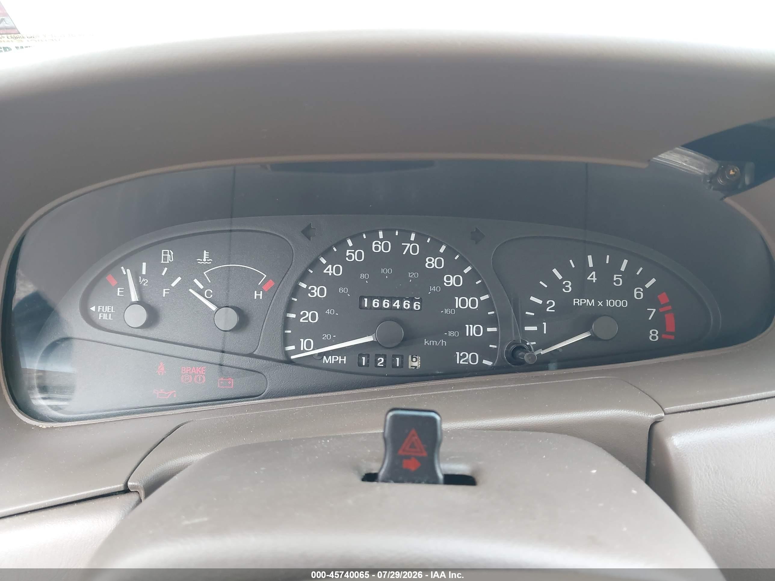 2002 Ford Escort Zx2 Deluxe/zx2 Premium/zx2 Standard Белый vin: 3FAFP113X2R150601