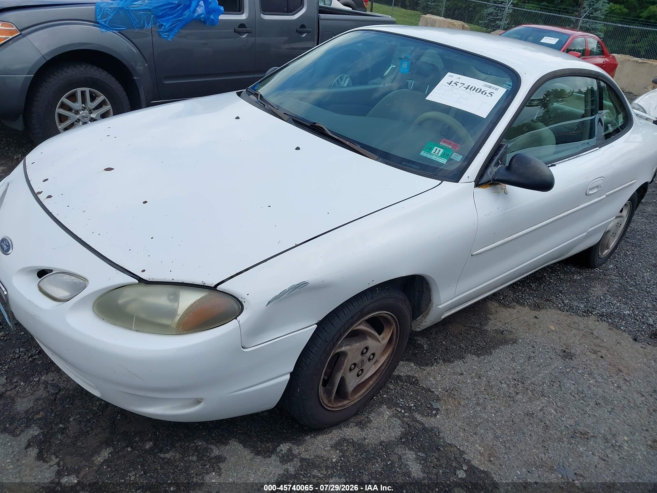 2002 Ford Escort Zx2 Deluxe/zx2 Premium/zx2 Standard Белый vin: 3FAFP113X2R150601